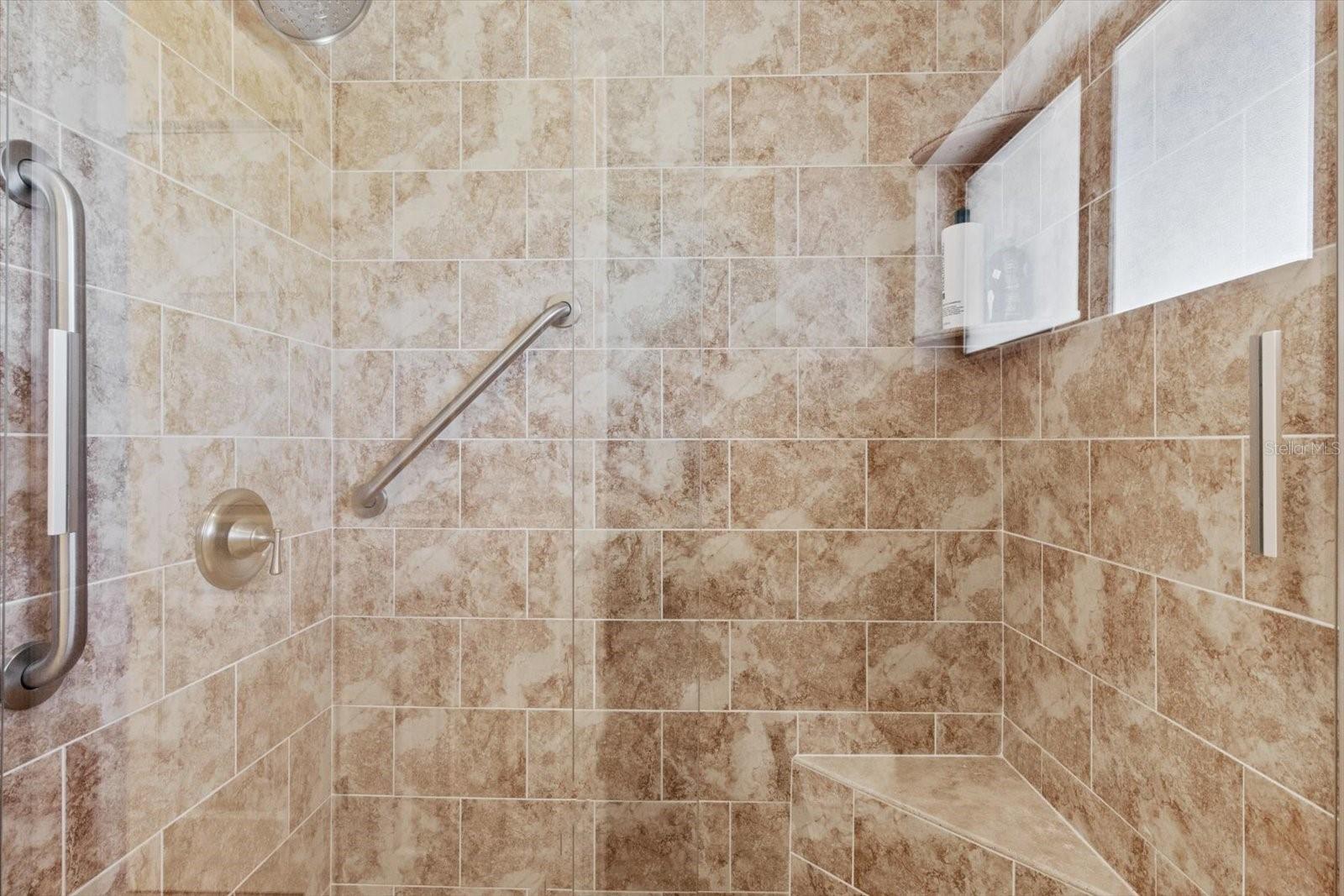 Image 23 of 65 For 1637 Paradise Circle W 101