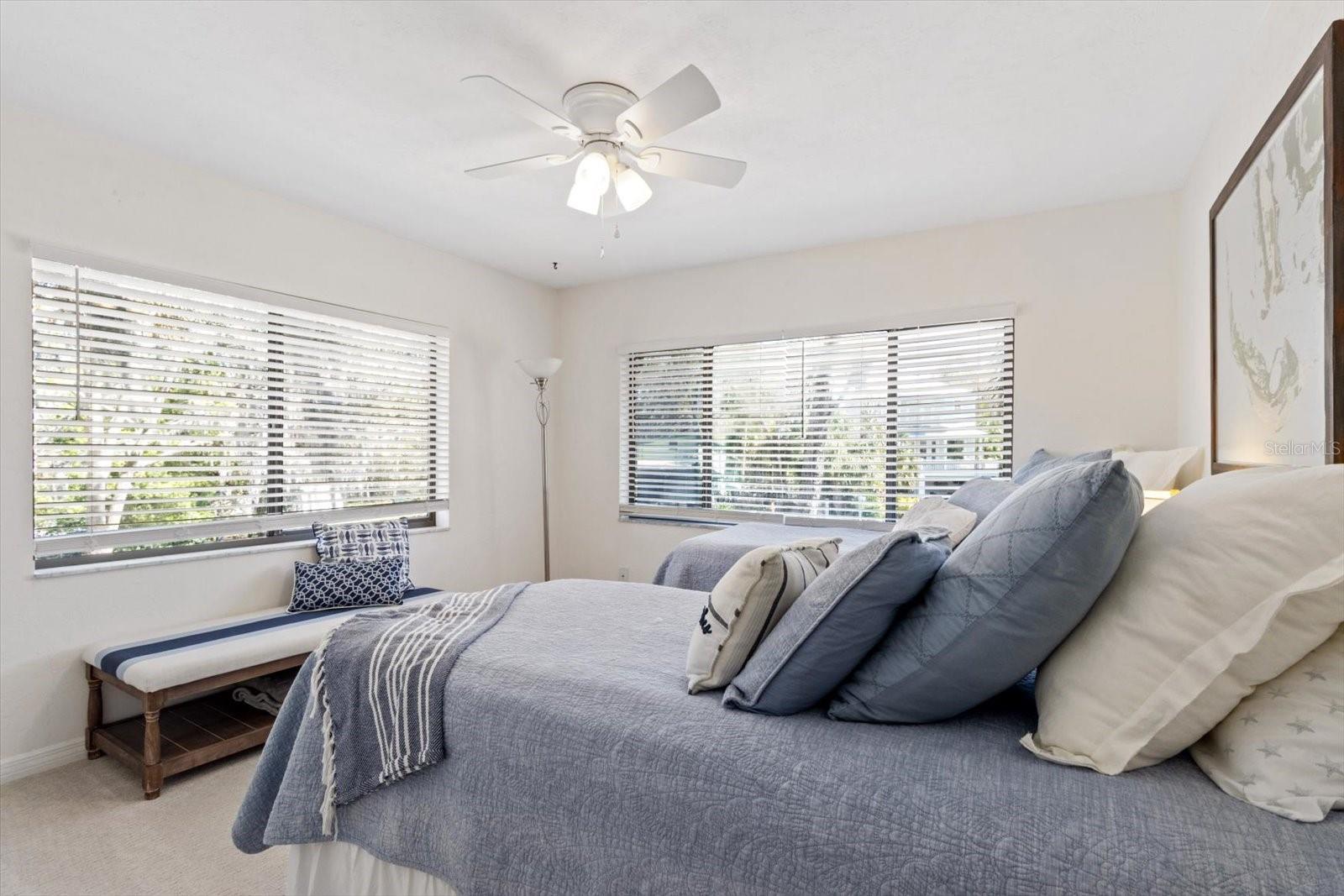 Image 25 of 65 For 1637 Paradise Circle W 101