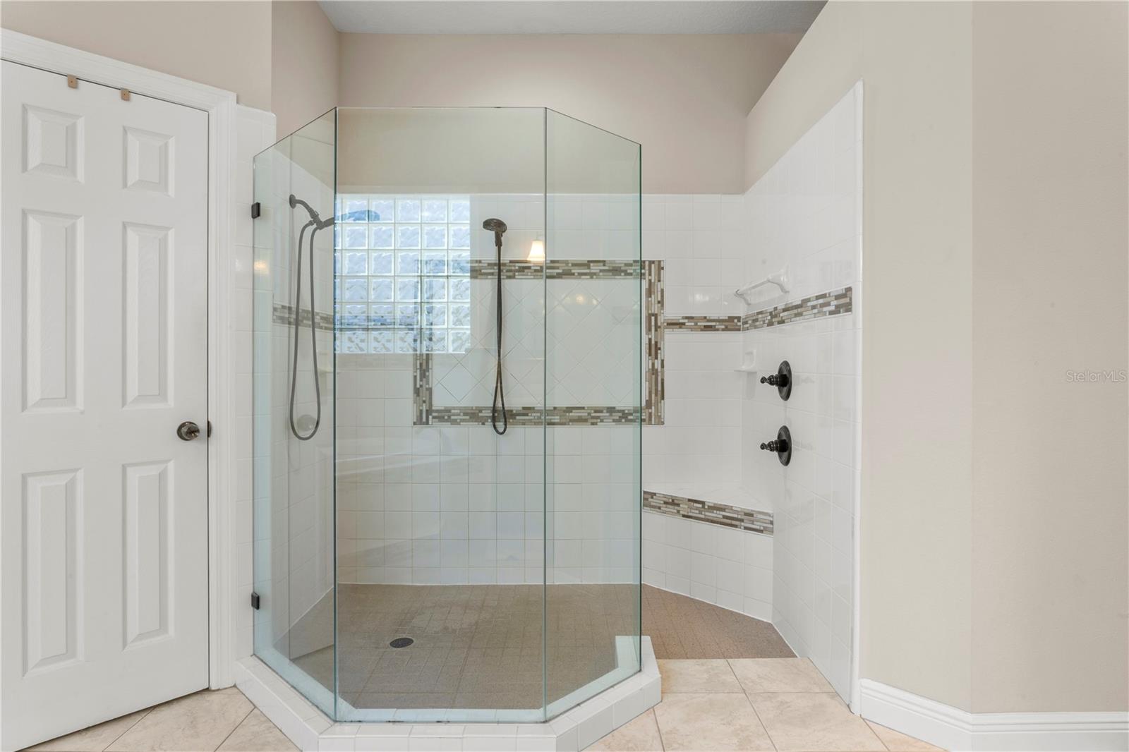 Image 24 of 52 For 4302 Faircourt Drive