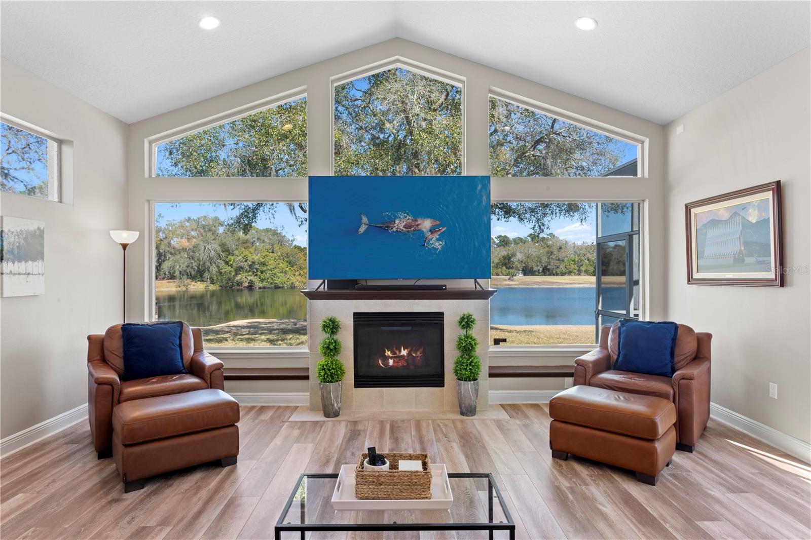 Image 4 of 52 For 4302 Faircourt Drive