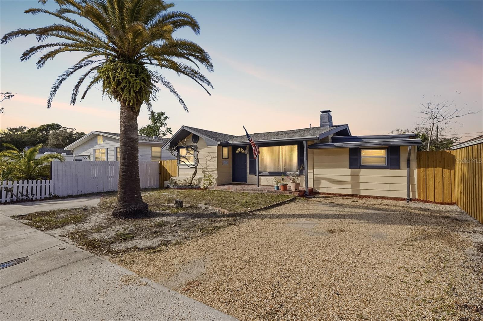 Details for 8061 49th Avenue N, ST PETERSBURG, FL 33709