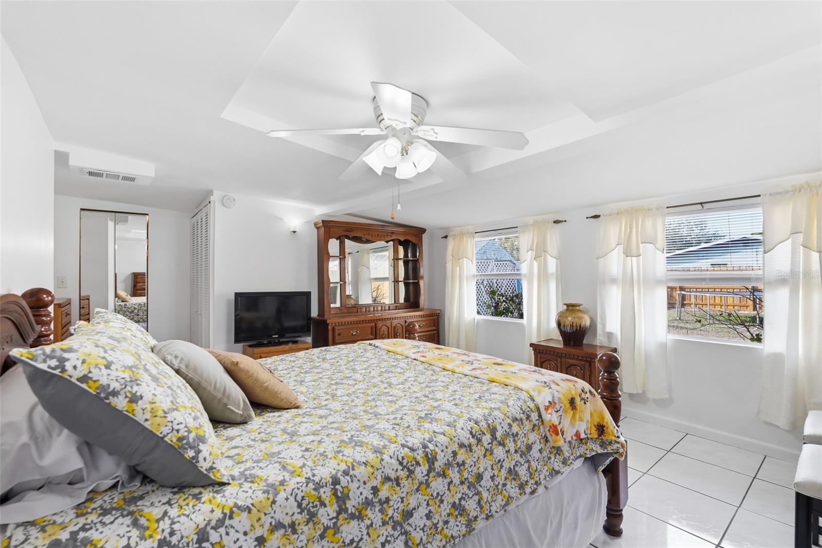 Image 25 of 34 For 8061 49th Avenue N