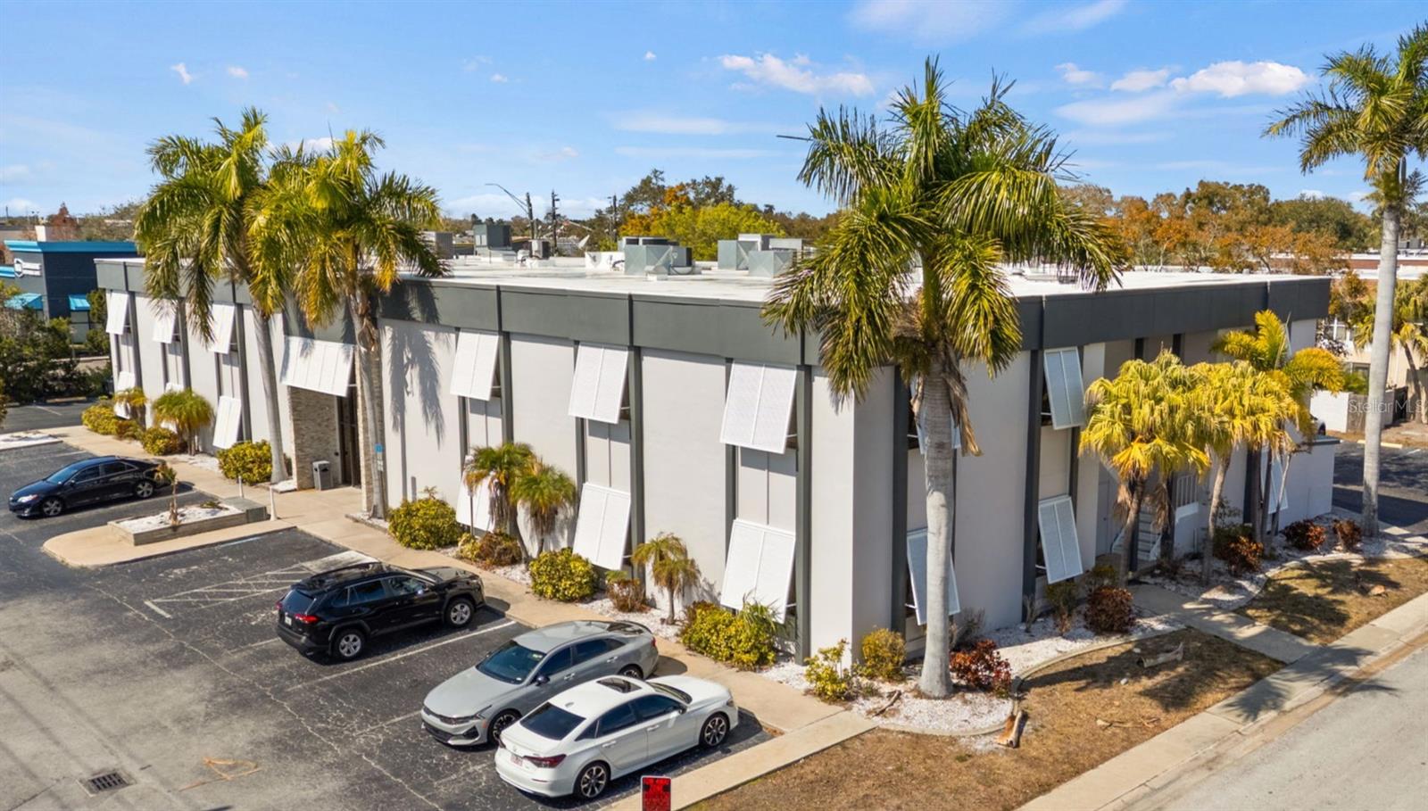 Image 2 of 12 For 2700 Bay Drive