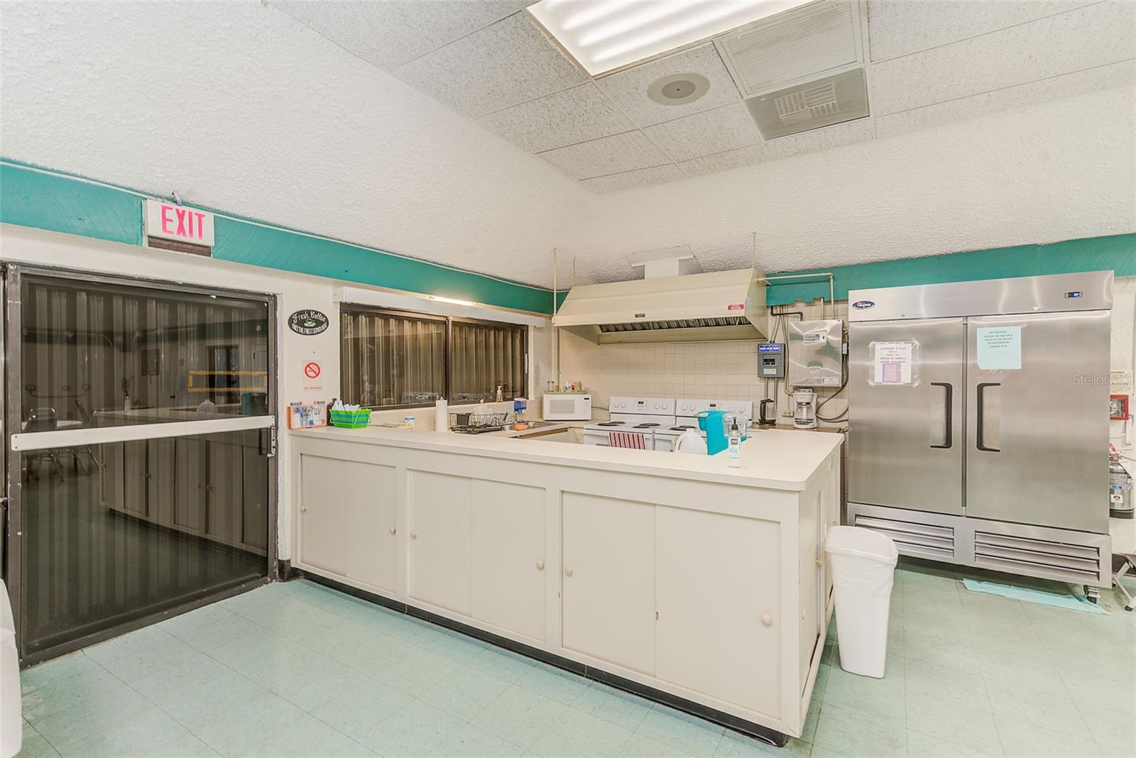 Image 32 of 41 For 4308 Summersun Drive