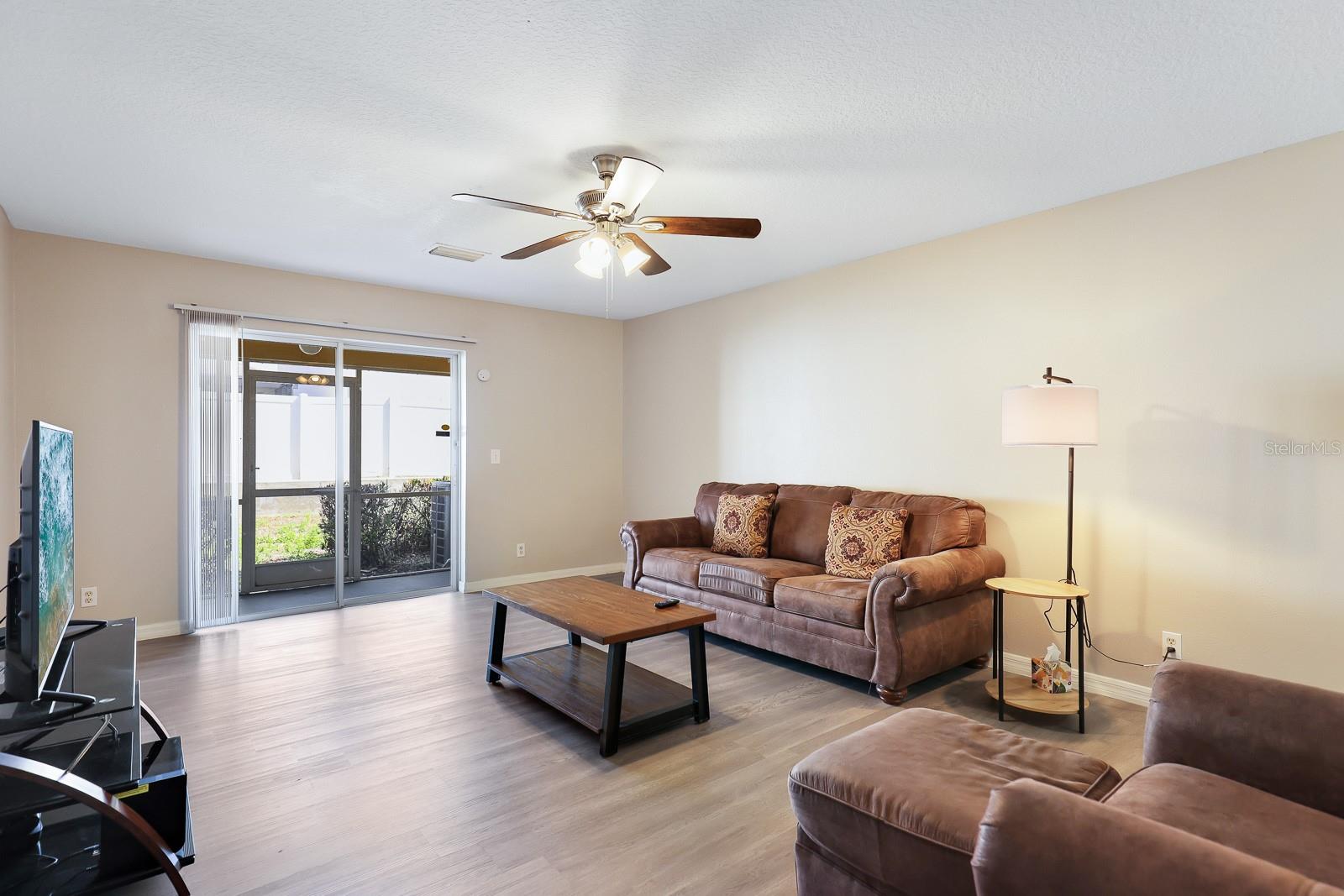 Image 12 of 27 For 211 Penmark Stone Place