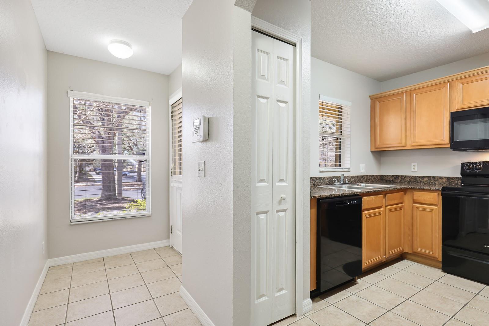 Image 5 of 27 For 211 Penmark Stone Place