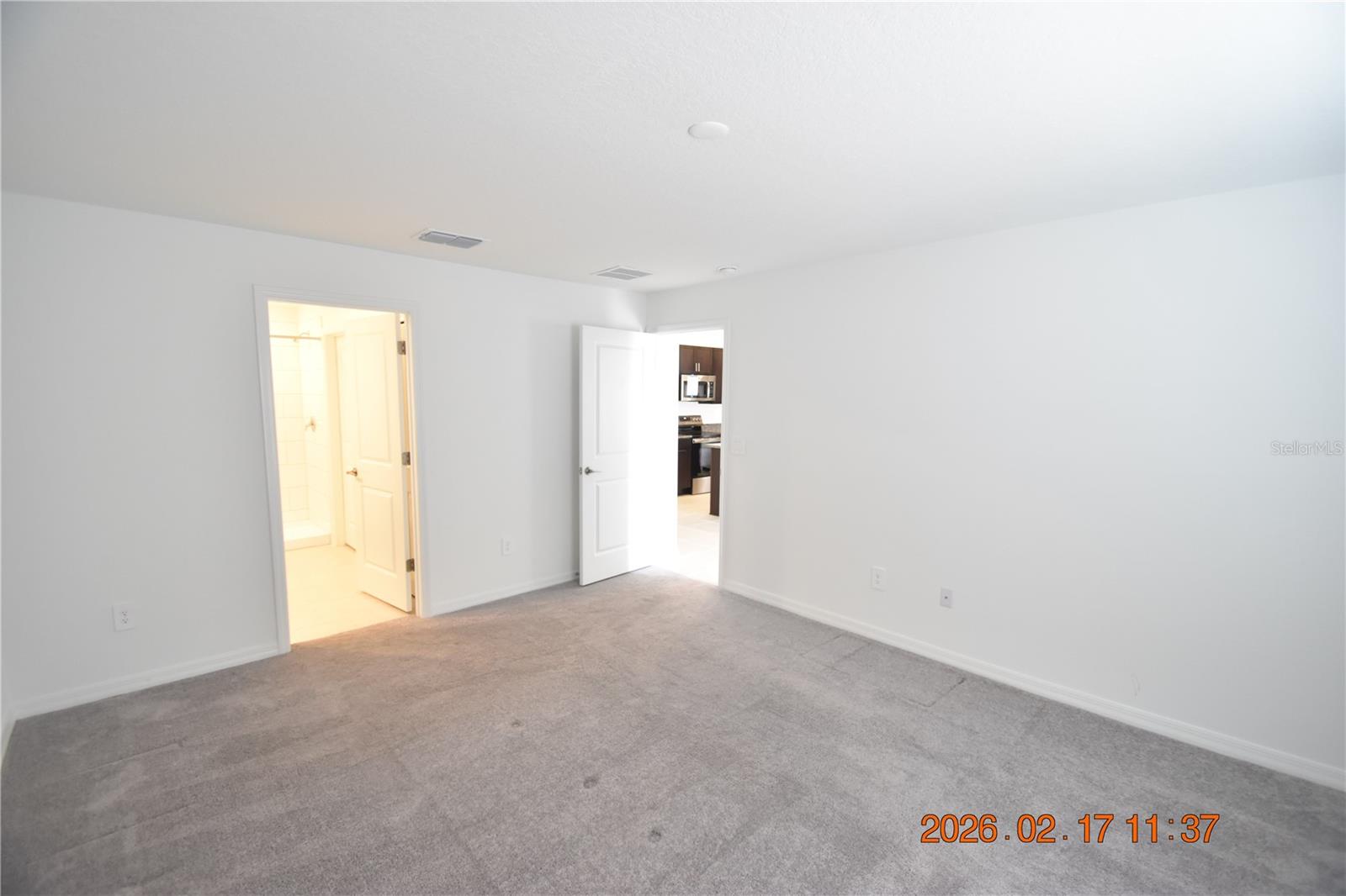 Image 24 of 37 For 4490 Cozy Condor Court