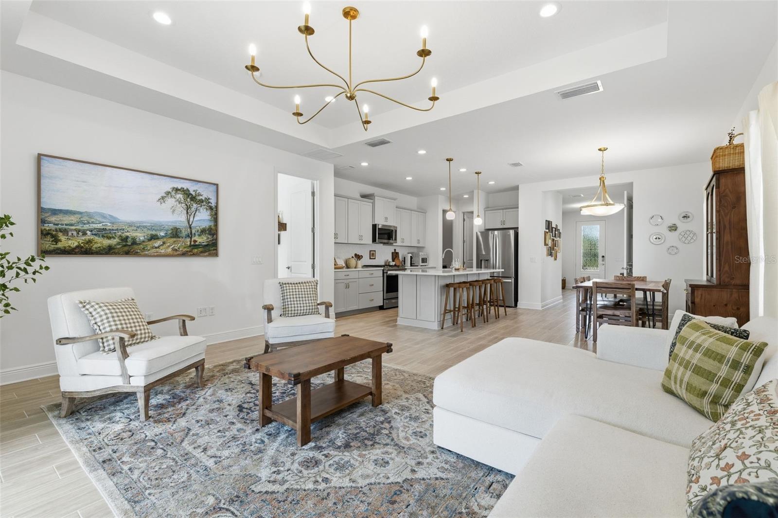 Image 18 of 62 For 10141 Spruce River Way