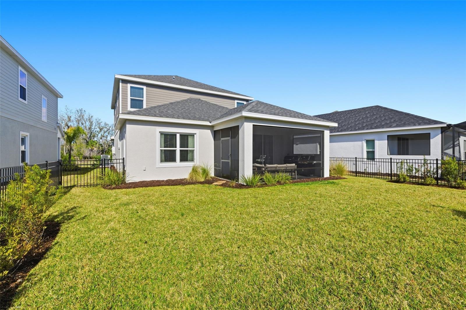 Image 37 of 62 For 10141 Spruce River Way