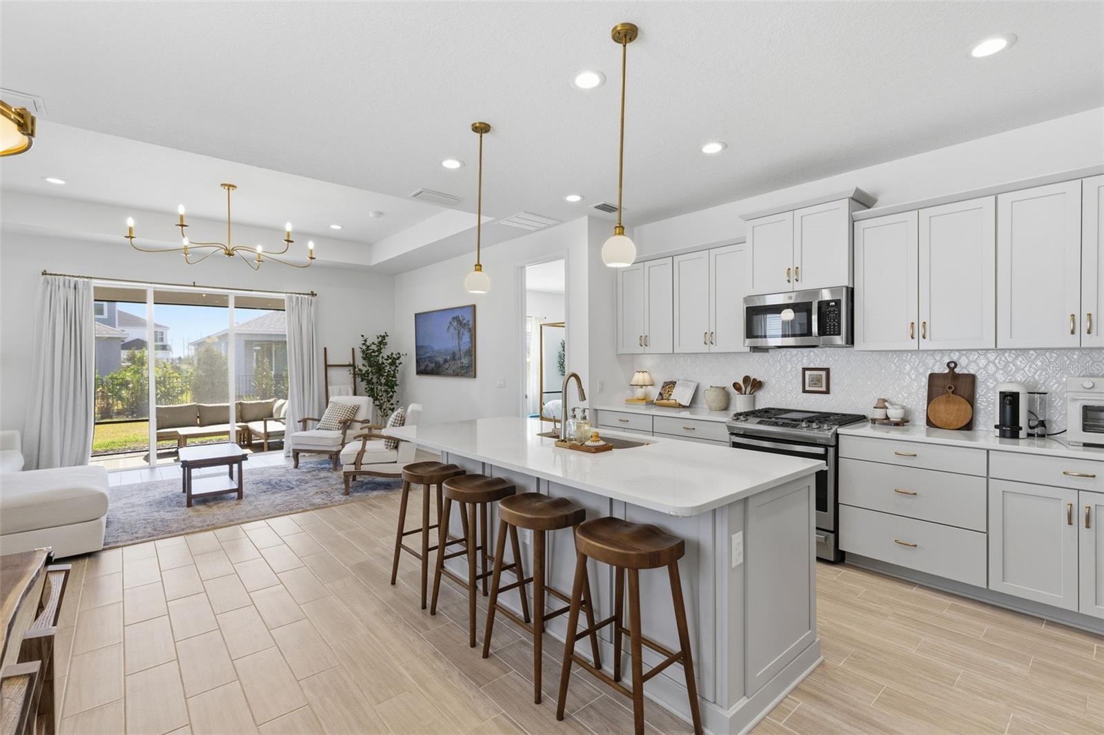 Image 5 of 62 For 10141 Spruce River Way