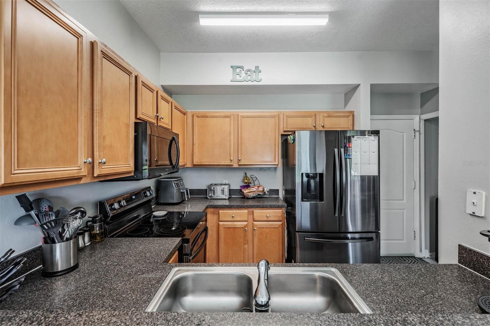 Image 10 of 57 For 9092 Iron Oak Avenue