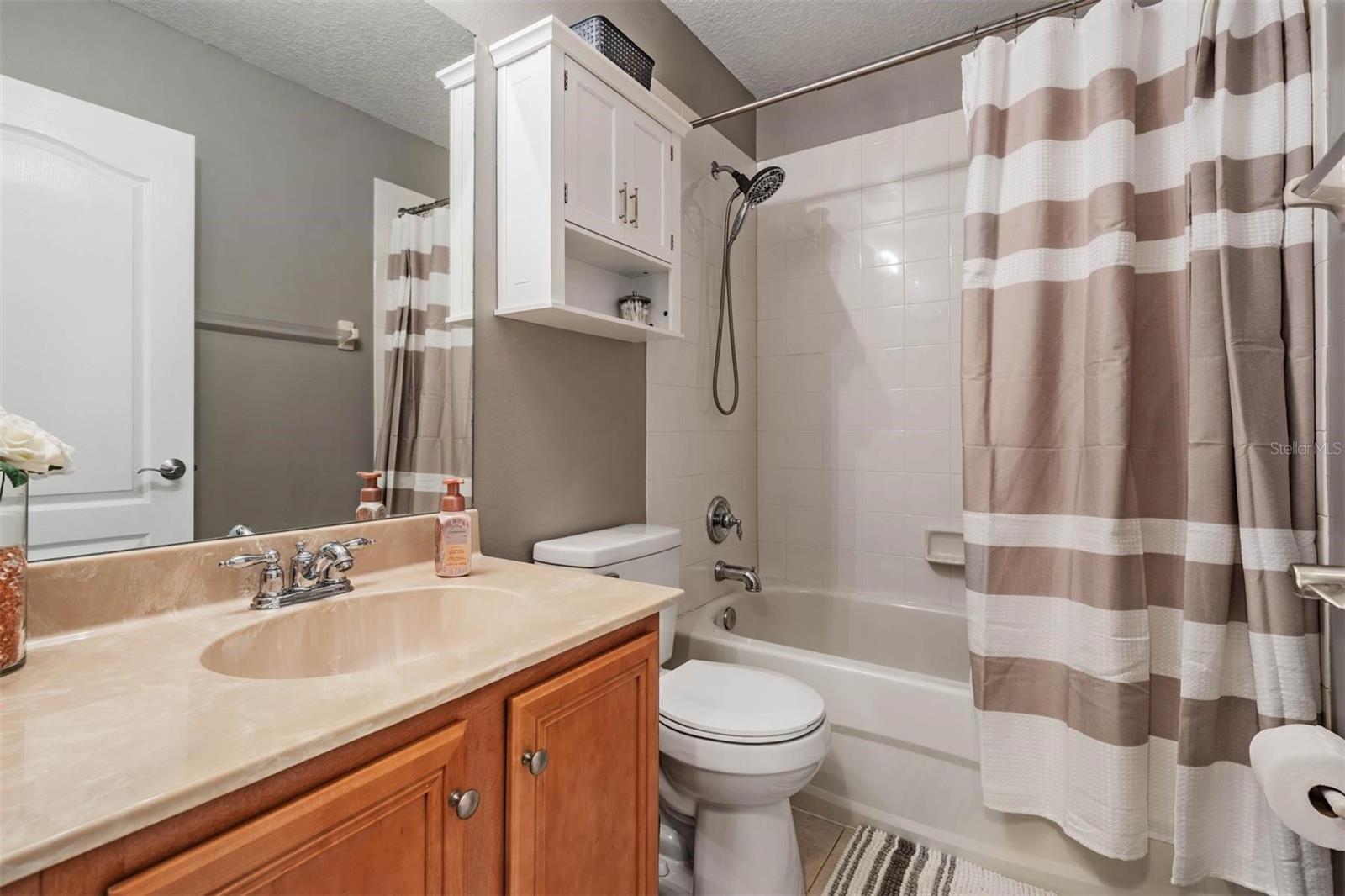 Image 22 of 57 For 9092 Iron Oak Avenue