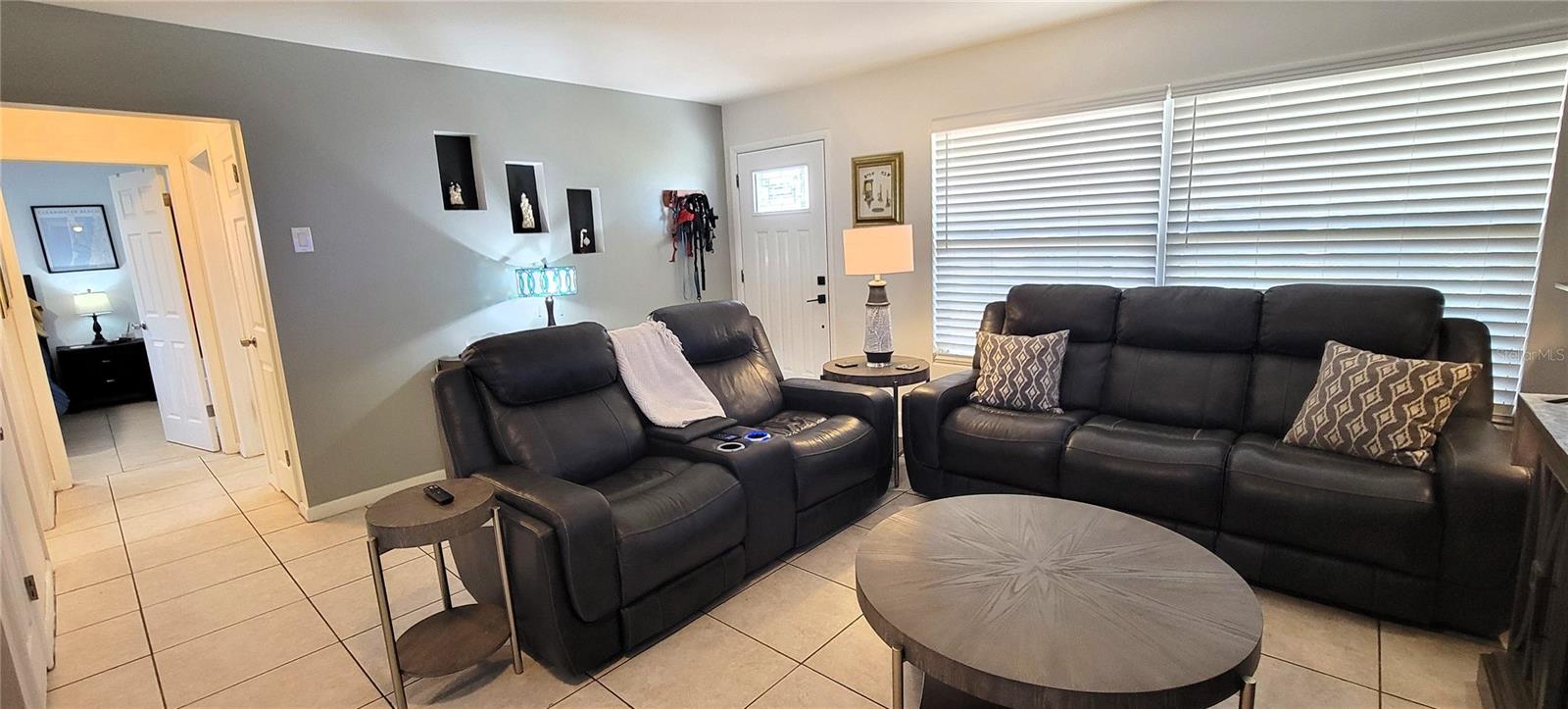 Image 17 of 38 For 2324 Shelley Street