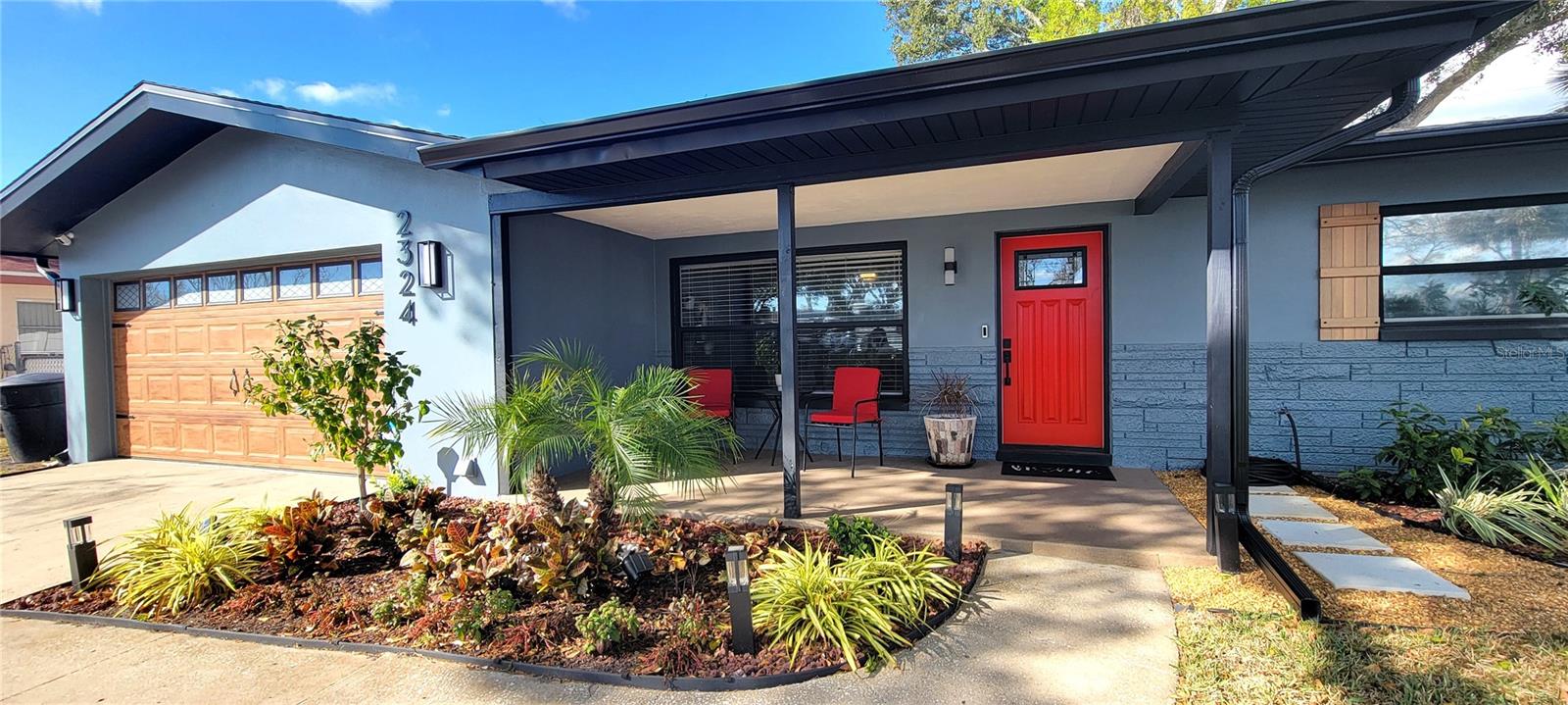 Image 2 of 38 For 2324 Shelley Street