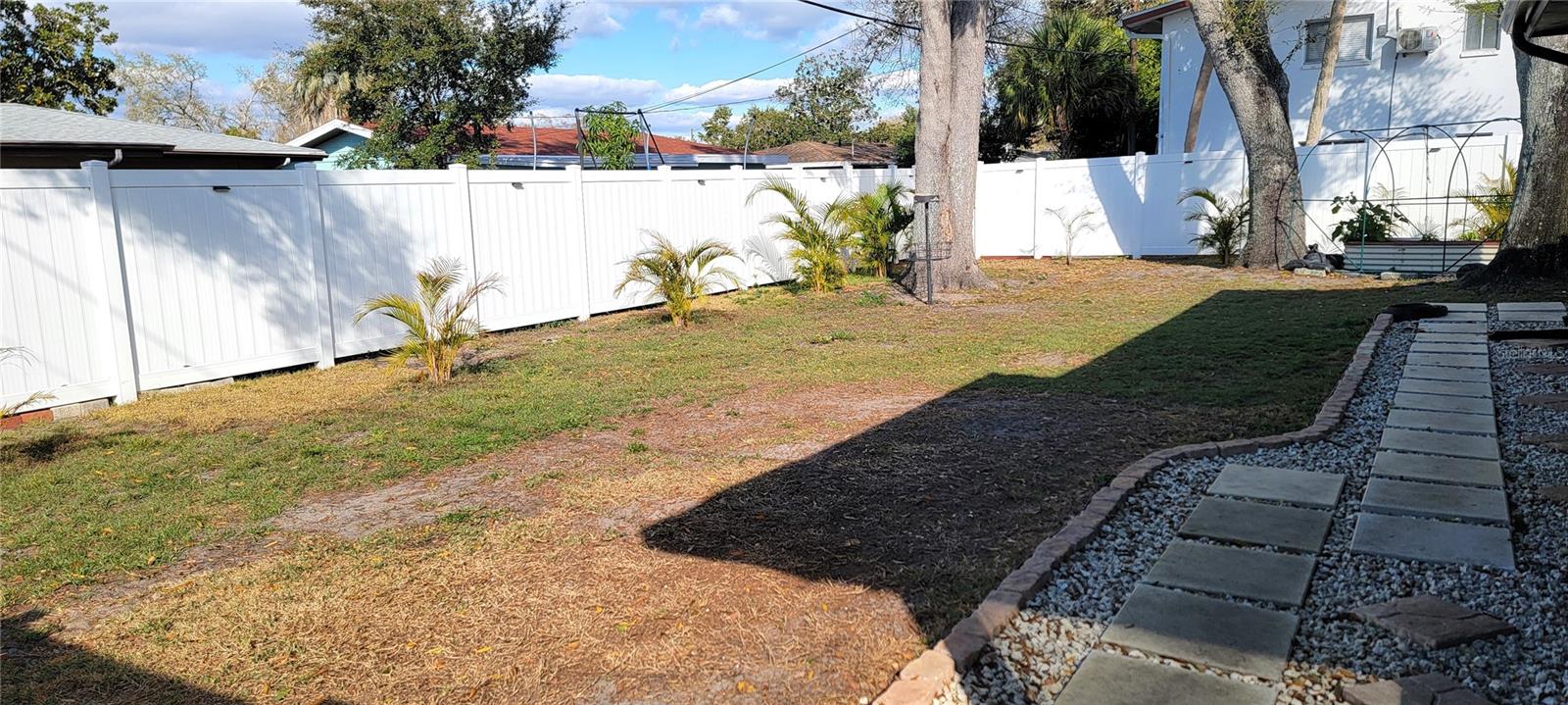 Image 26 of 38 For 2324 Shelley Street