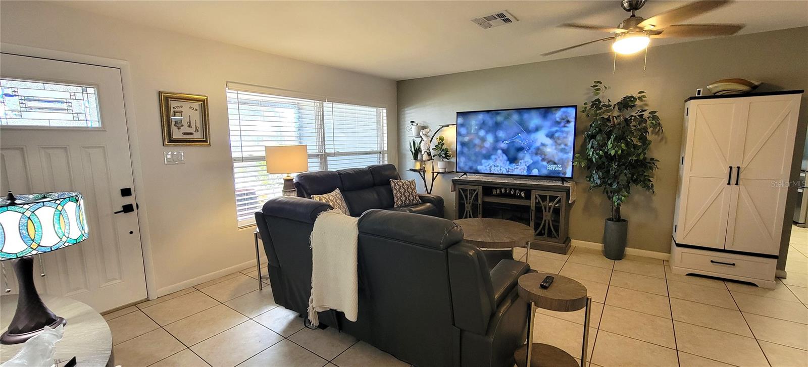 Image 6 of 38 For 2324 Shelley Street