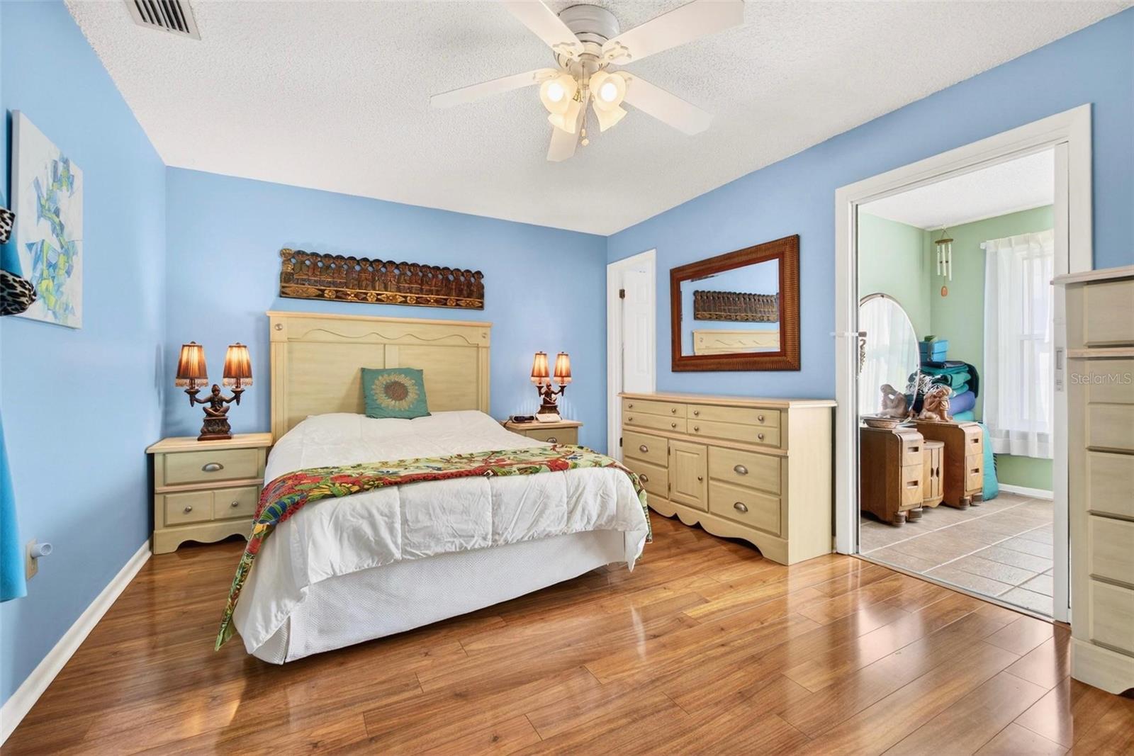 Image 17 of 39 For 2850 59th Street S 311