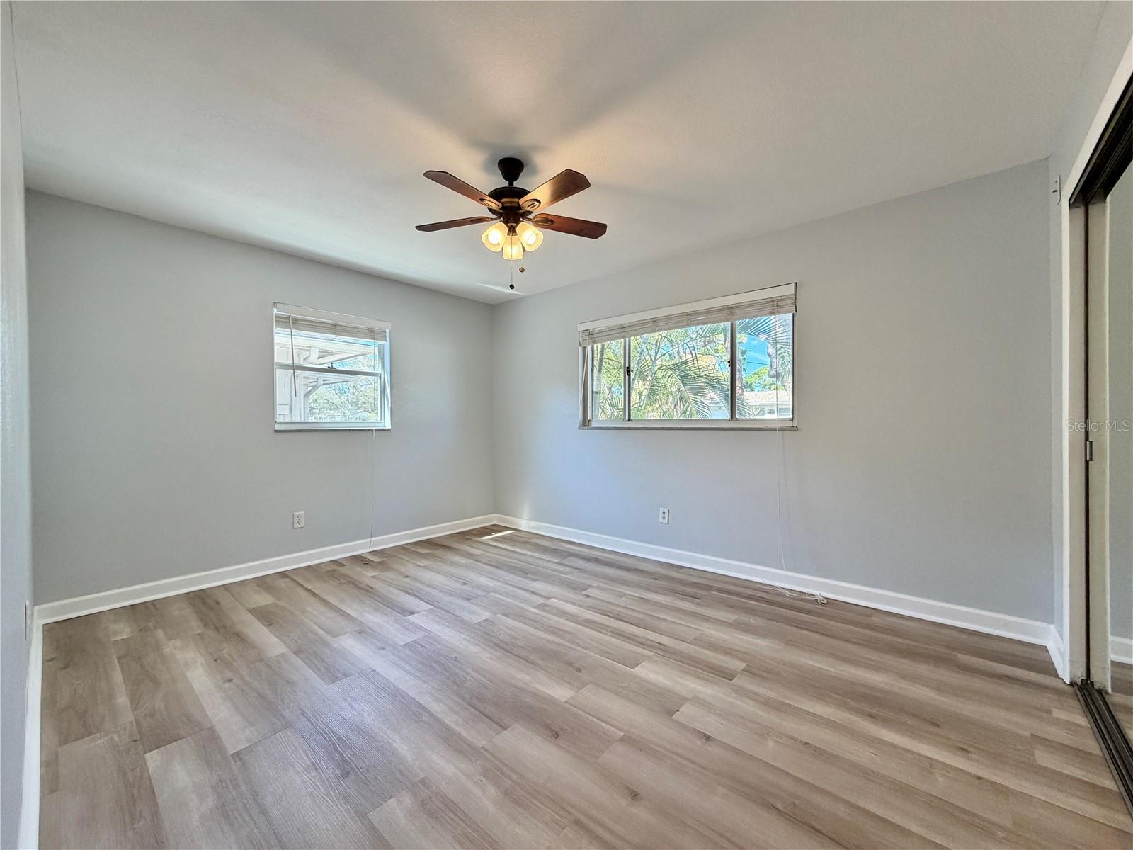 Image 14 of 31 For 510 81st Avenue N