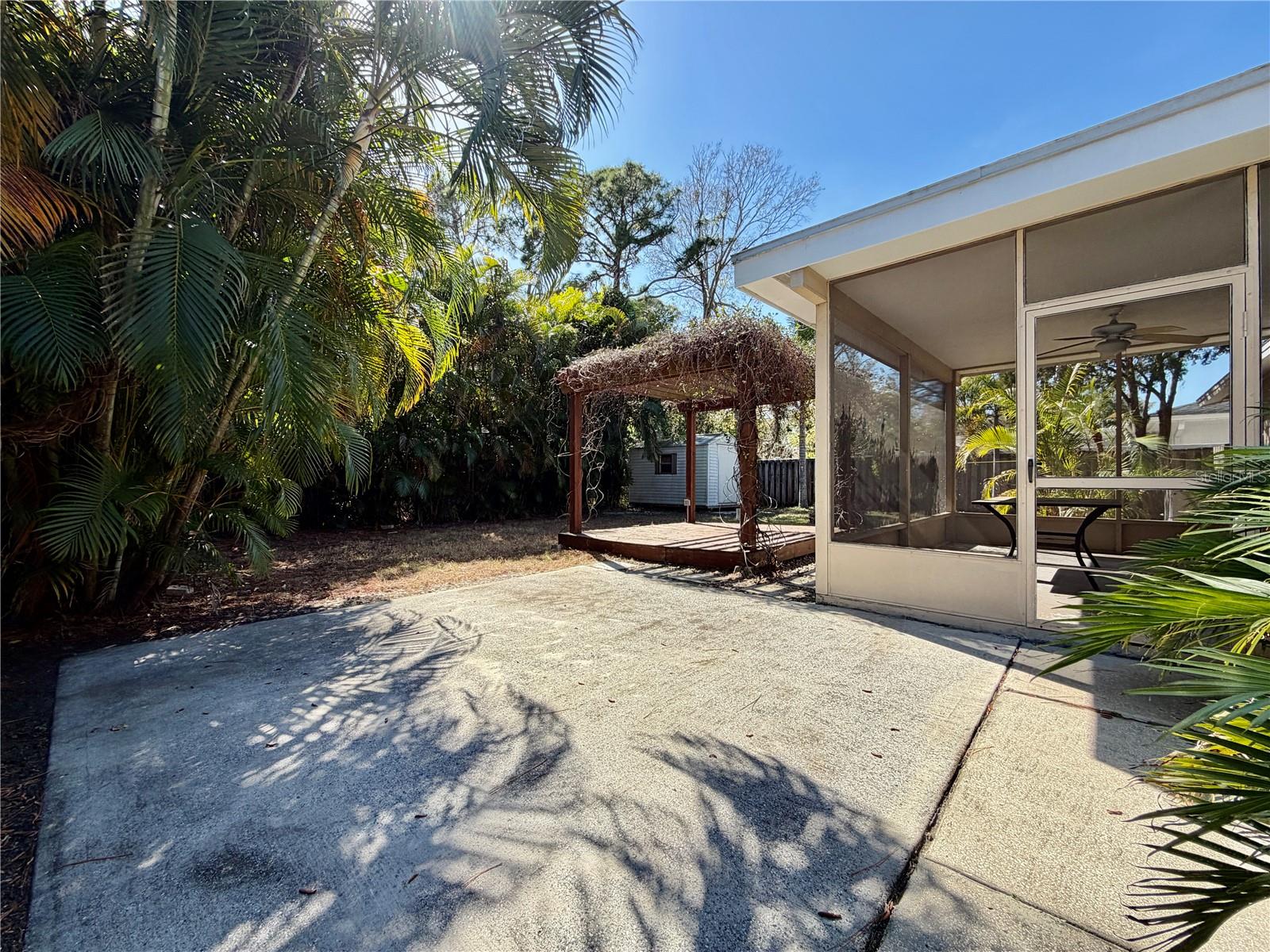 Image 23 of 31 For 510 81st Avenue N