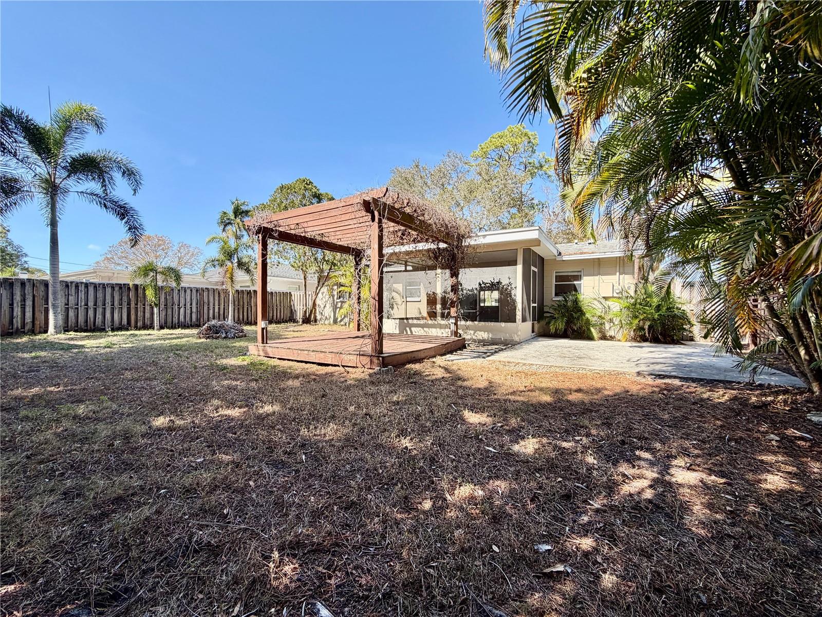 Image 26 of 31 For 510 81st Avenue N