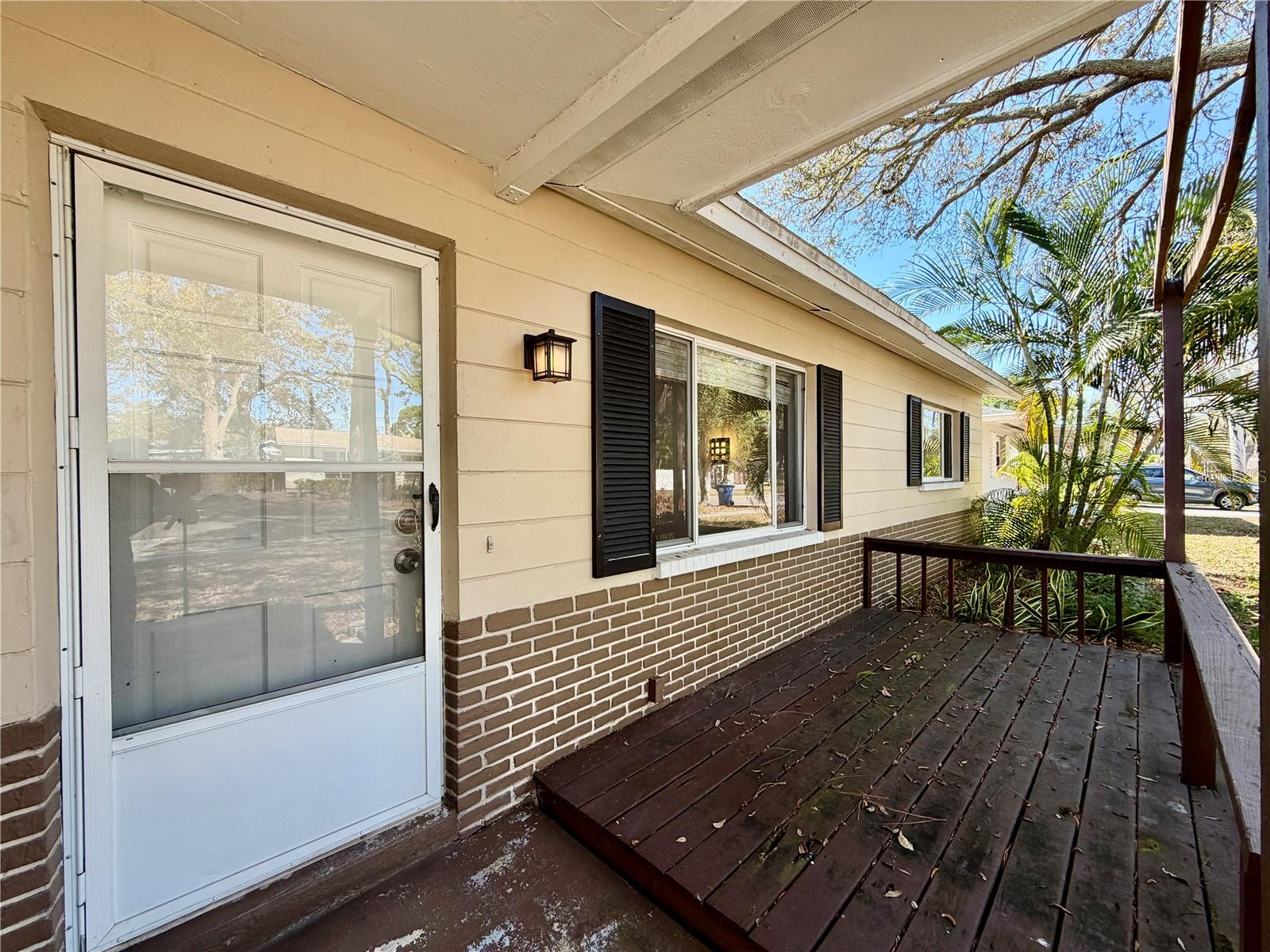 Image 4 of 31 For 510 81st Avenue N