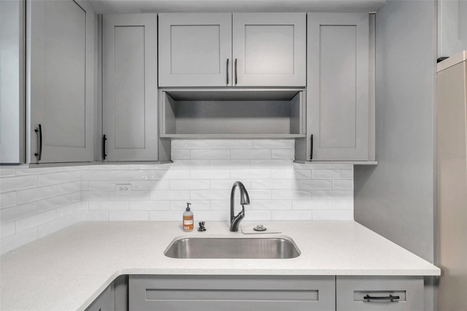 Image 18 of 63 For 3230 51st Street N