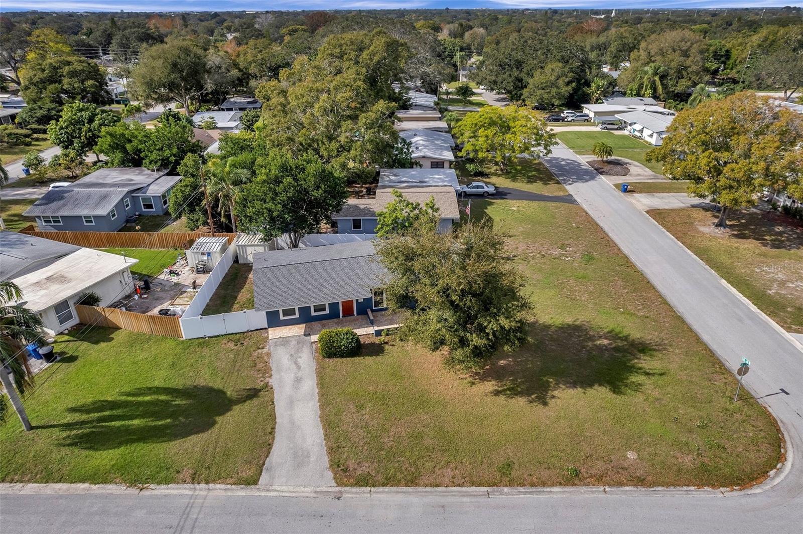 Image 43 of 63 For 3230 51st Street N