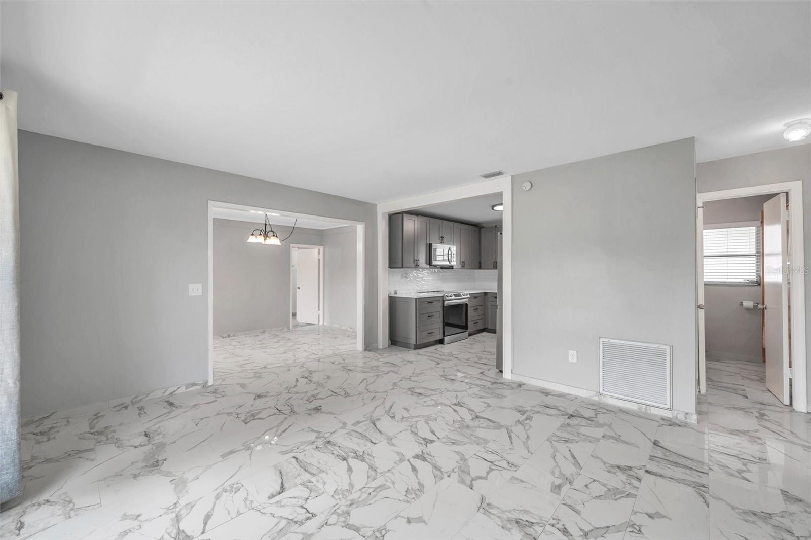 Image 9 of 63 For 3230 51st Street N