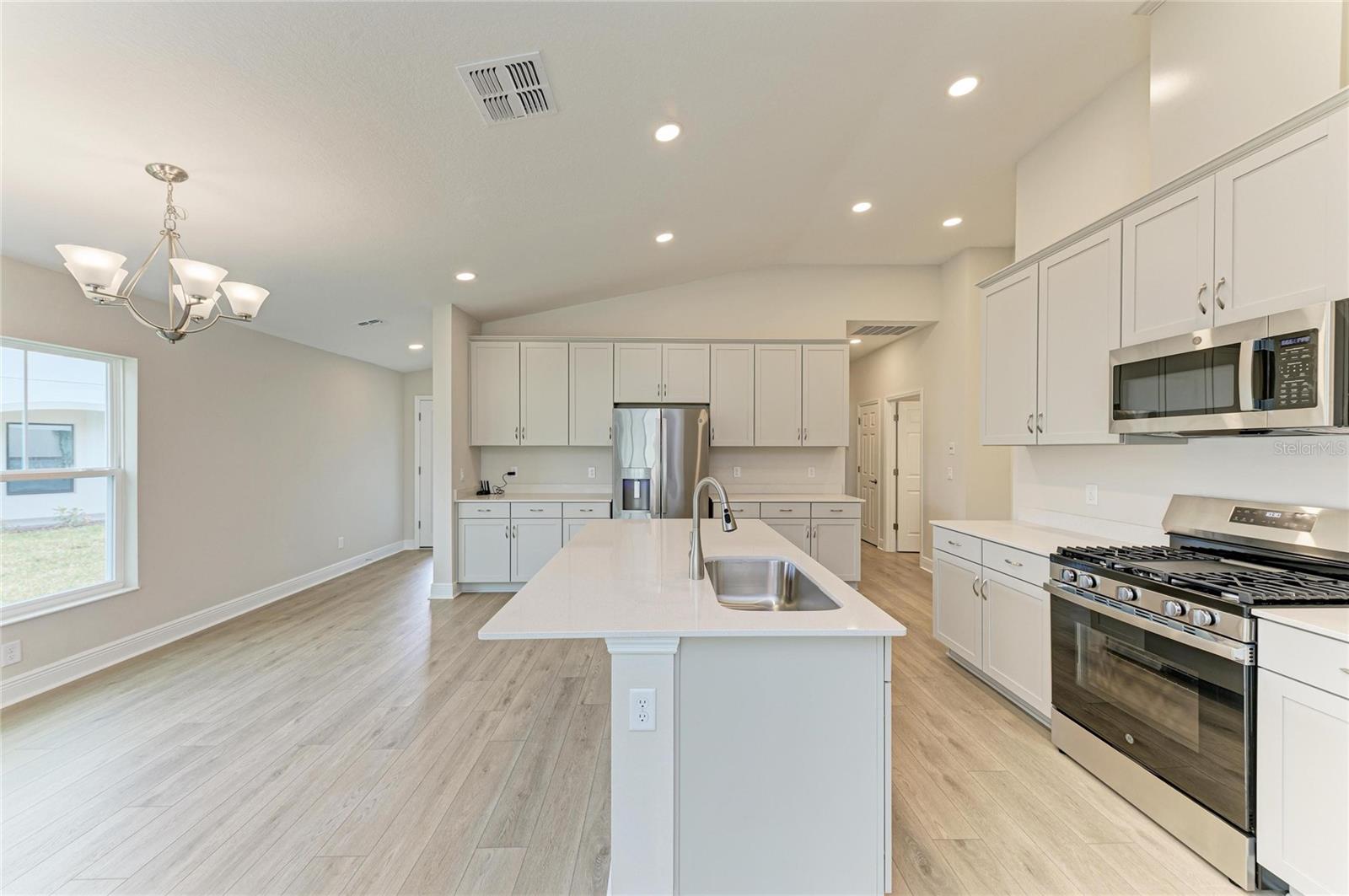 Image 12 of 29 For 12342 Oak Hill Way