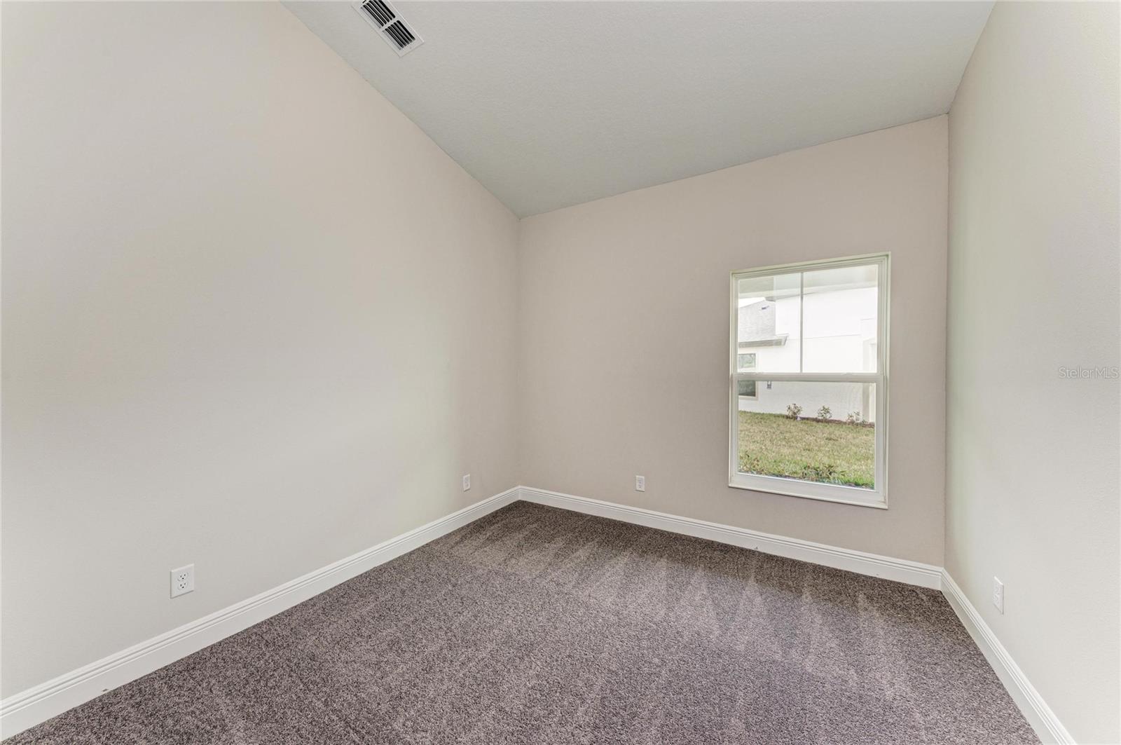 Image 20 of 29 For 12342 Oak Hill Way