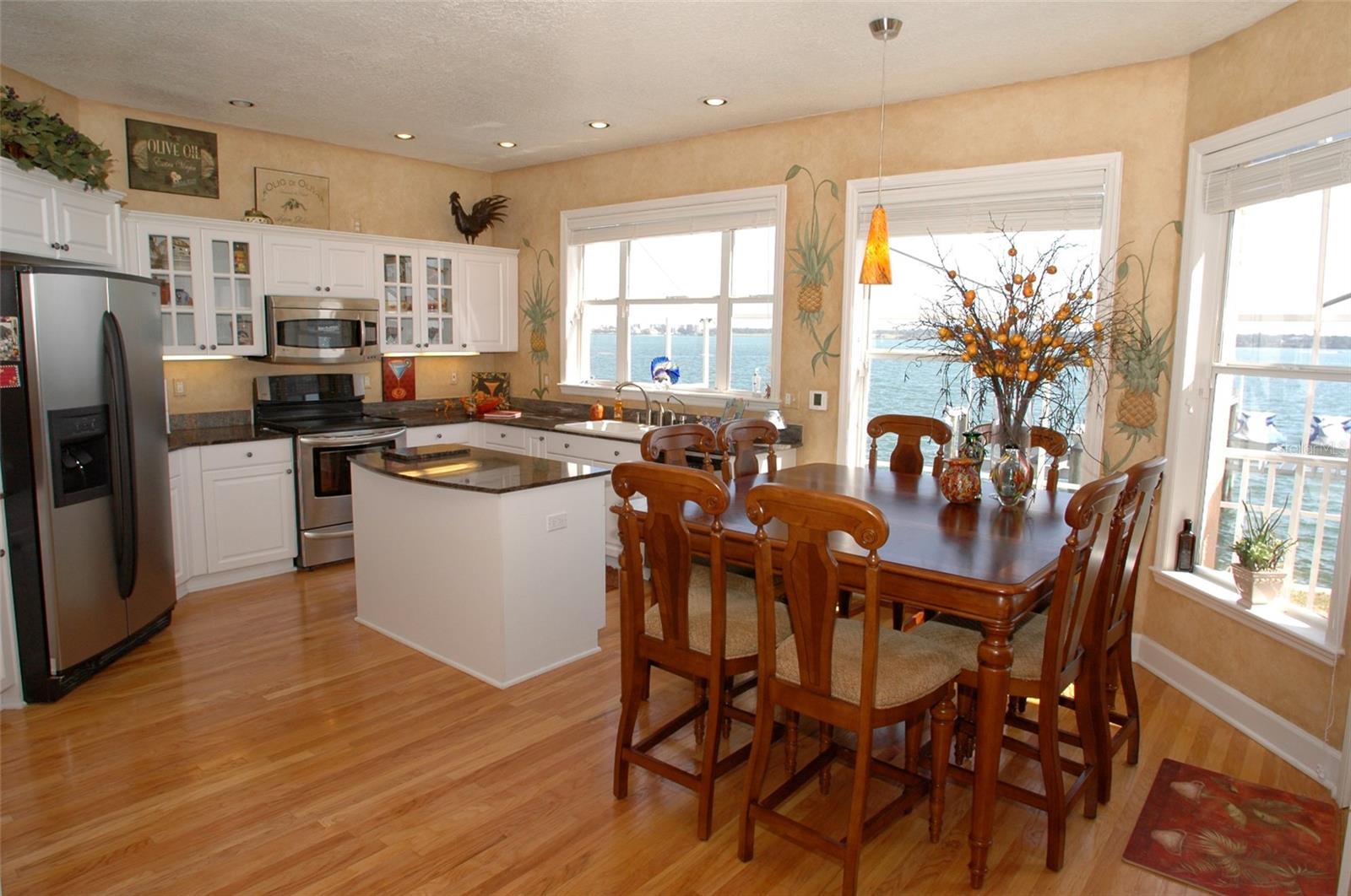 Image 10 of 21 For 202 Sand Key Estates Drive