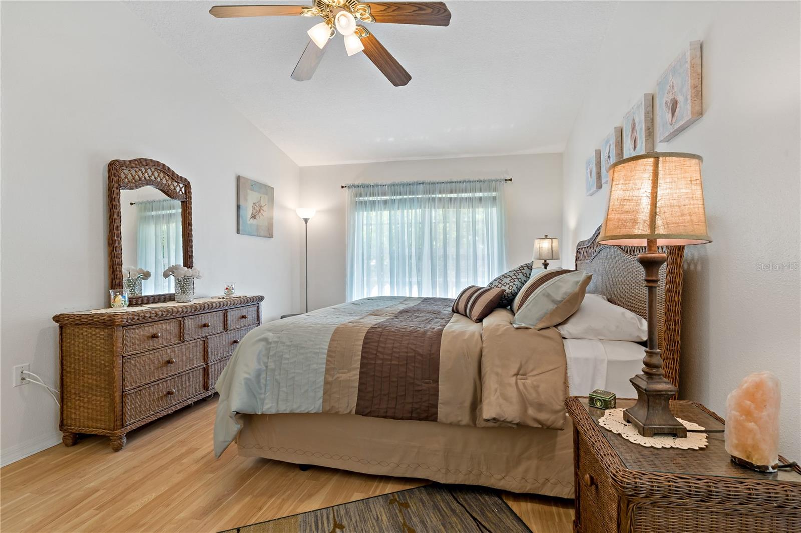 Image 14 of 46 For 34738 Double Eagle Court