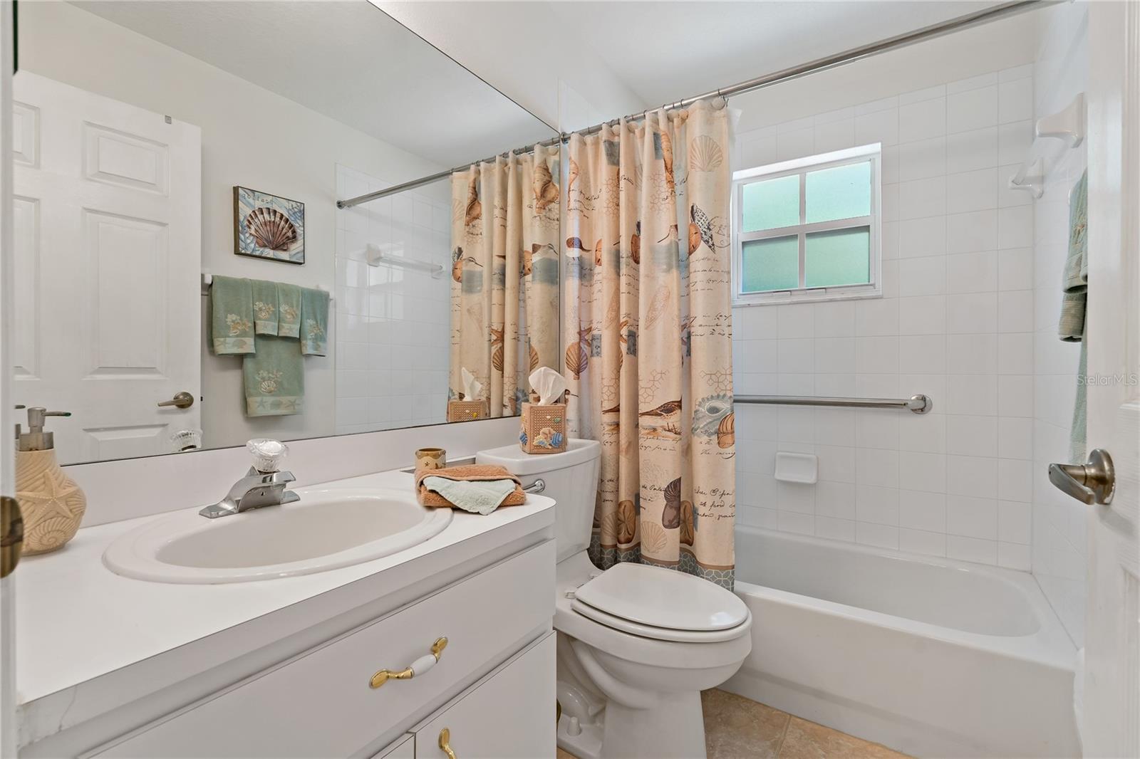 Image 21 of 46 For 34738 Double Eagle Court