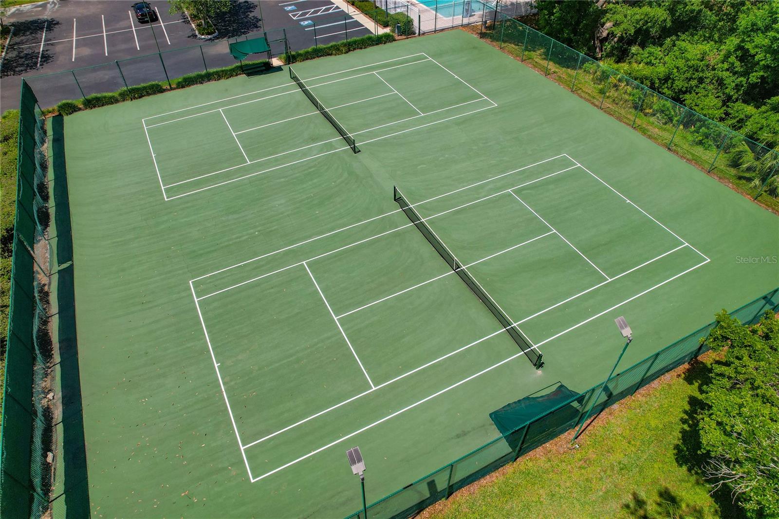 Image 31 of 46 For 34738 Double Eagle Court