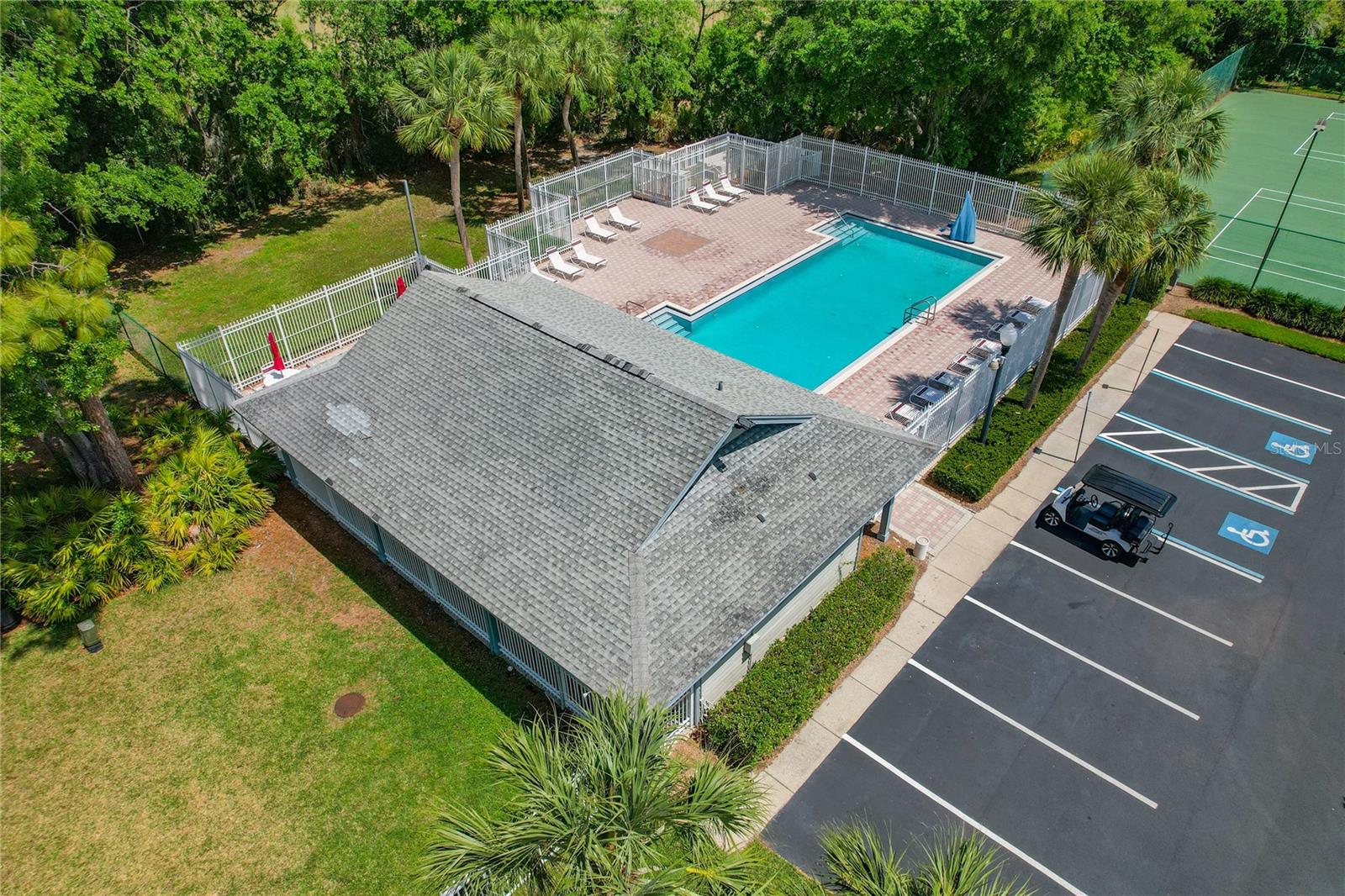 Image 33 of 46 For 34738 Double Eagle Court