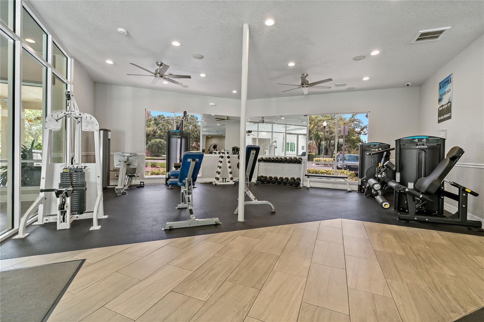 Image 37 of 46 For 34738 Double Eagle Court