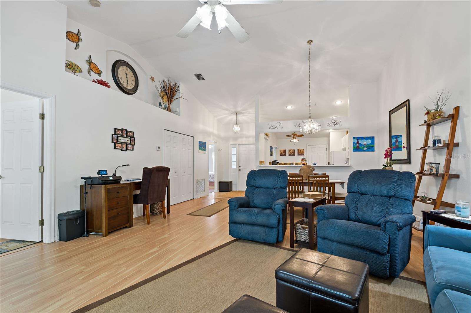 Image 7 of 46 For 34738 Double Eagle Court