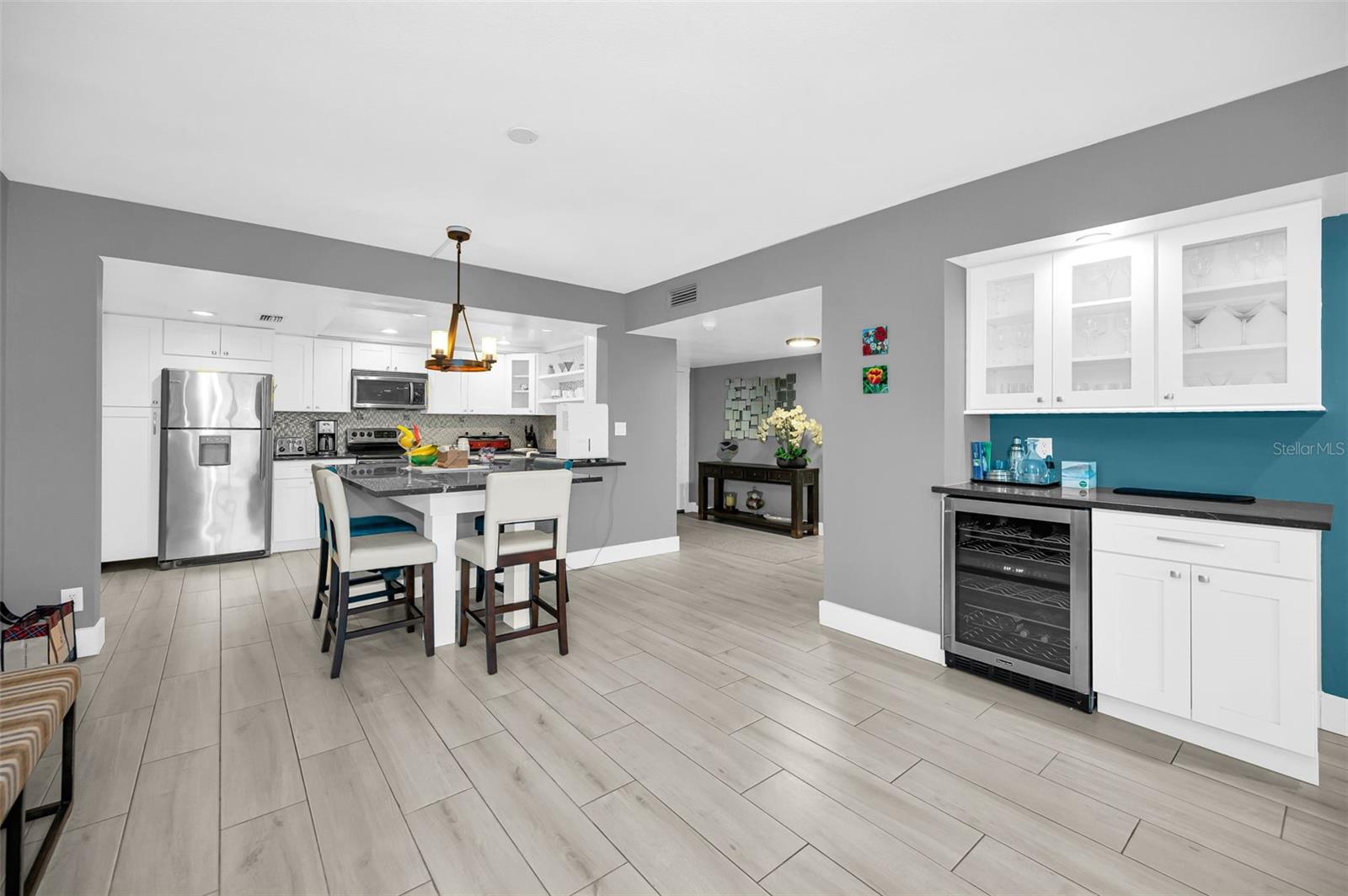 Image 15 of 79 For 1460 Gulf Boulevard 506