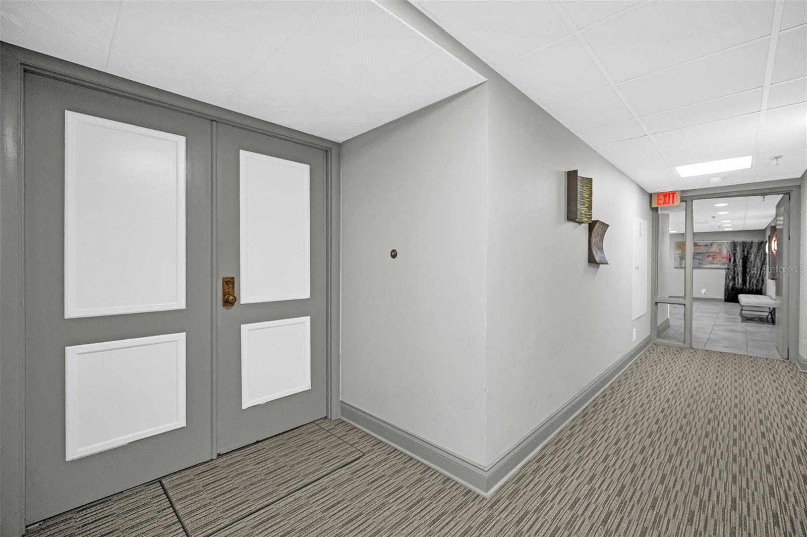 Image 31 of 79 For 1460 Gulf Boulevard 506