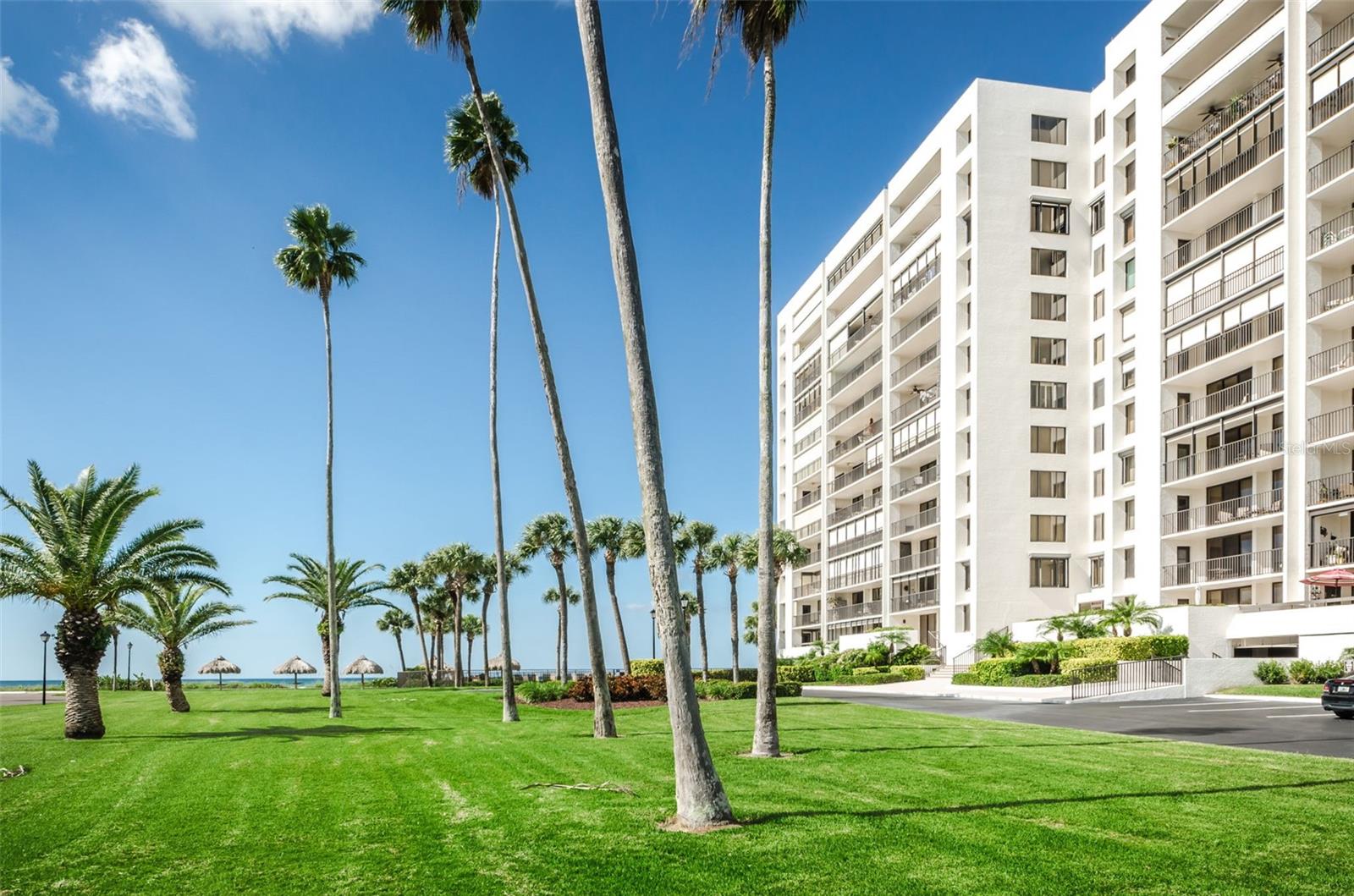 Image 35 of 79 For 1460 Gulf Boulevard 506