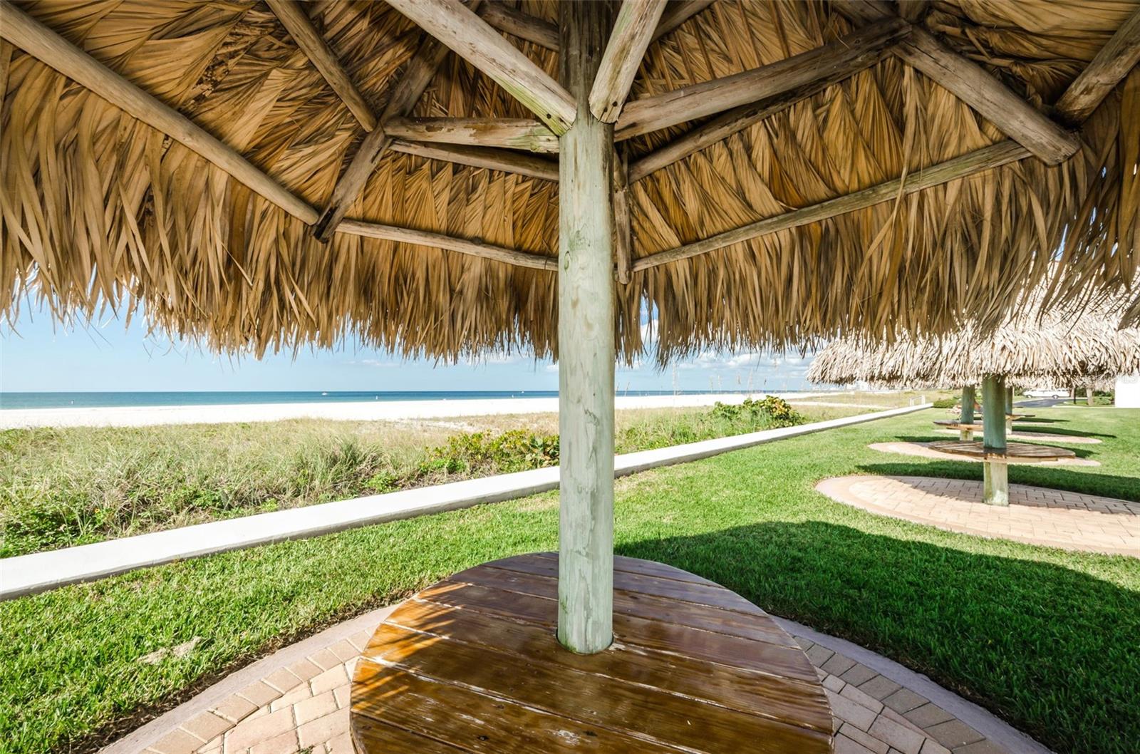 Image 47 of 79 For 1460 Gulf Boulevard 506