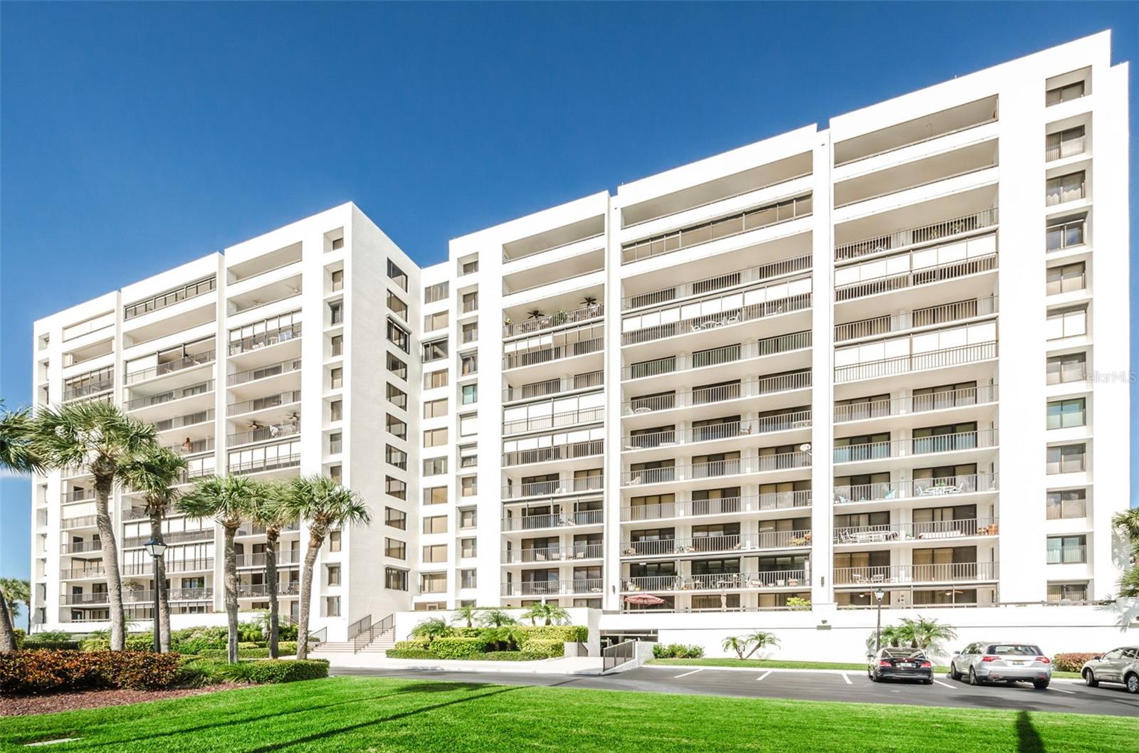 Image 59 of 79 For 1460 Gulf Boulevard 506