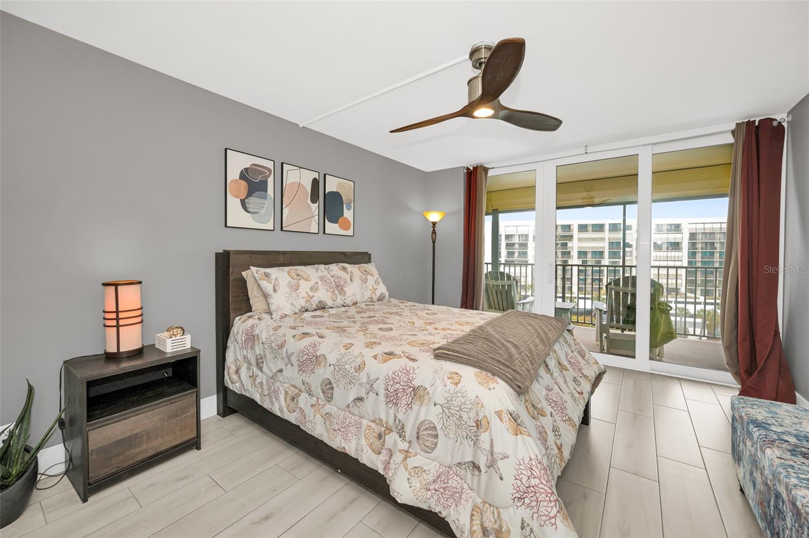 Image 8 of 79 For 1460 Gulf Boulevard 506