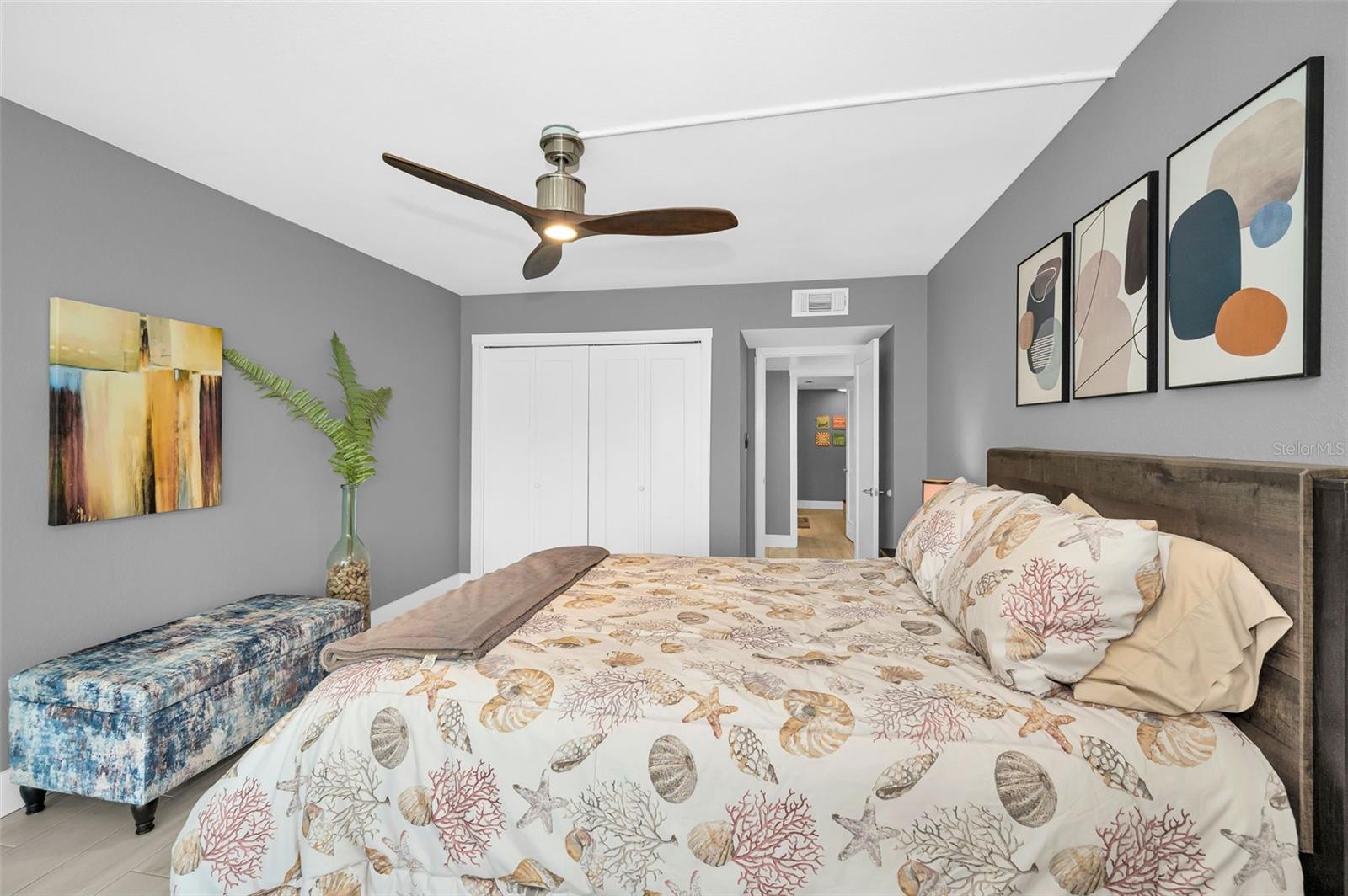 Image 9 of 79 For 1460 Gulf Boulevard 506