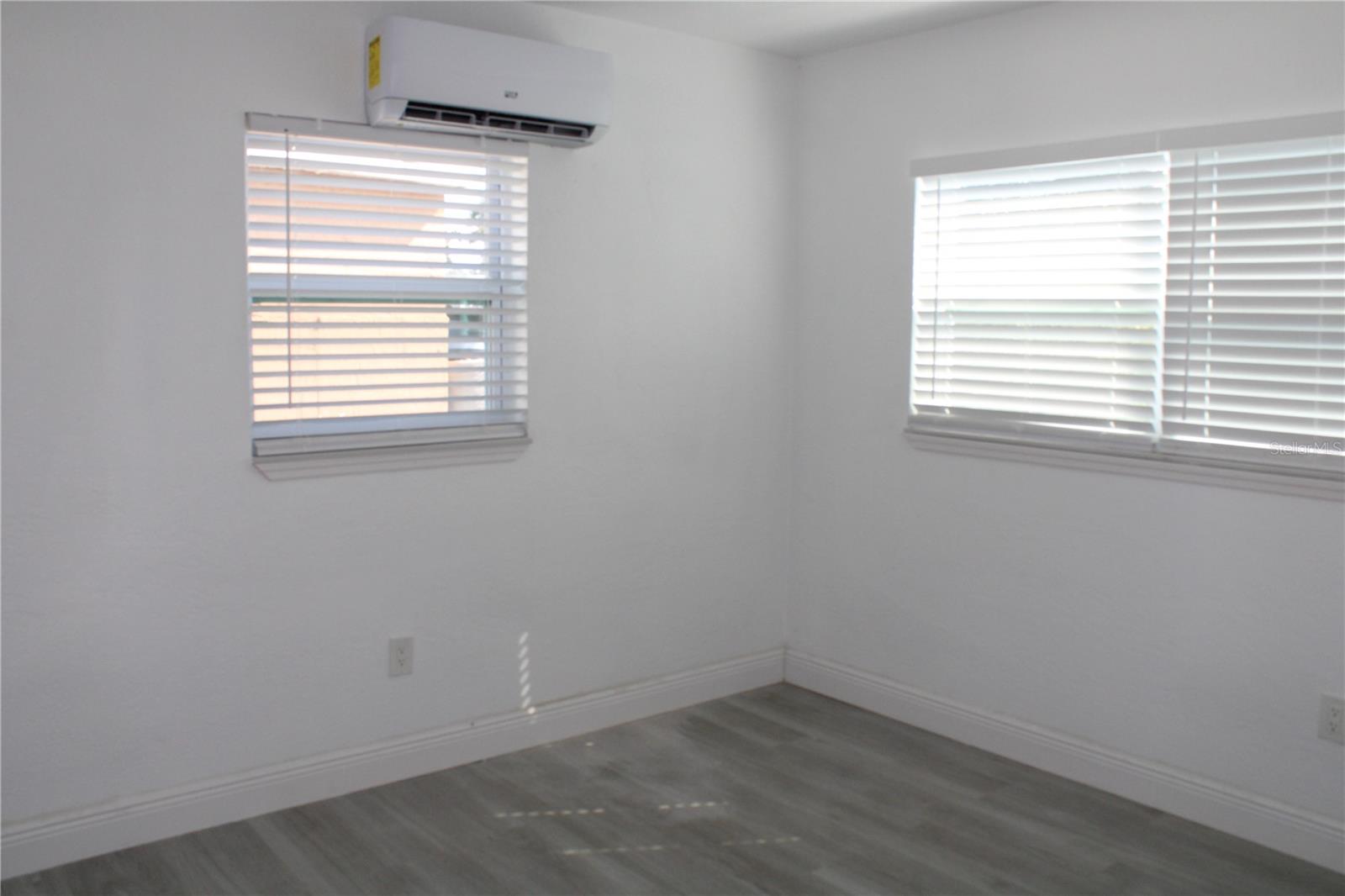 Image 6 of 13 For 6101 Dublin Drive