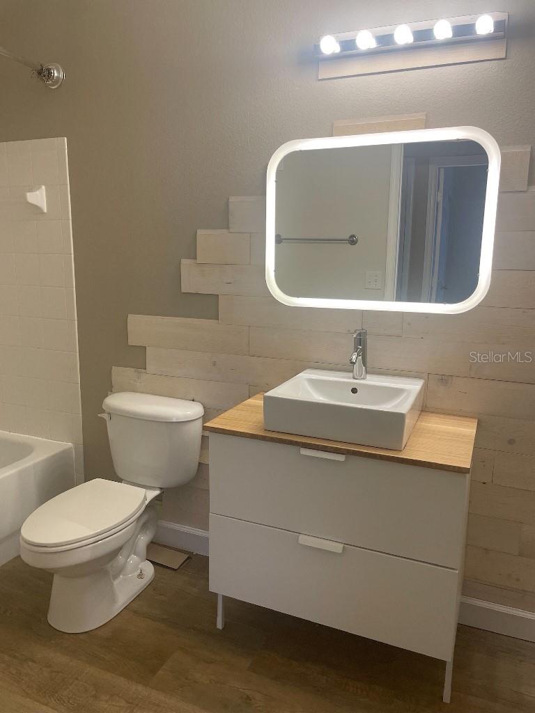 Image 13 of 15 For 1195 Villagio Circle 101