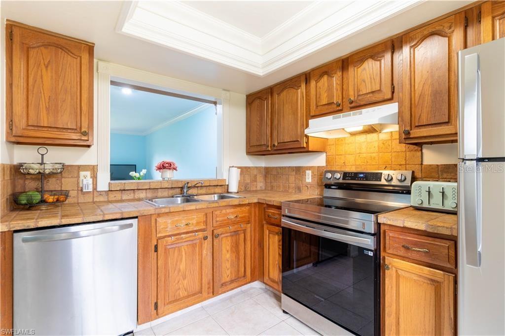 Image 4 of 20 For 1014 Pine Isle Lane 1014