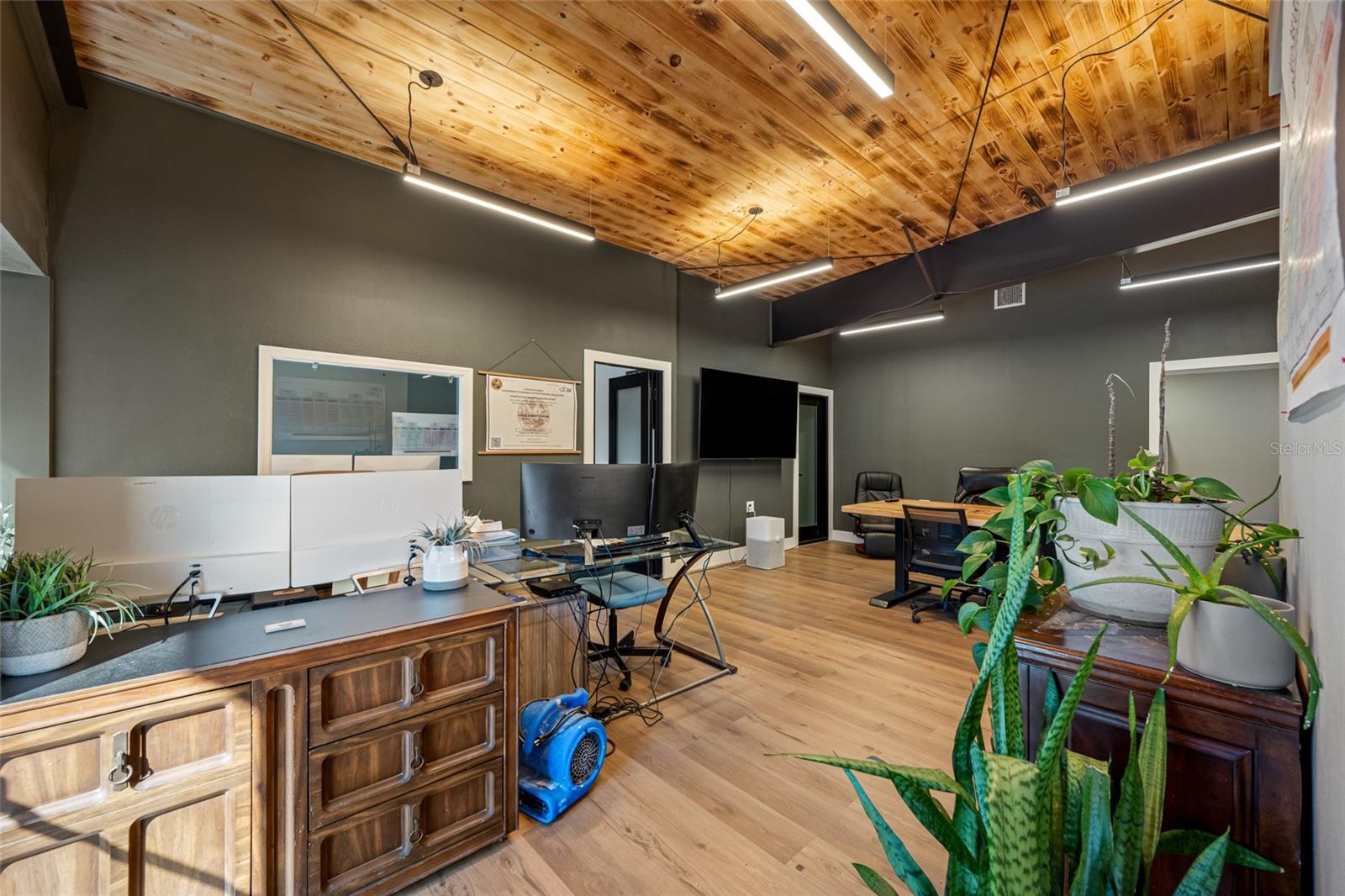 Image 3 of 45 For 620 Union Street