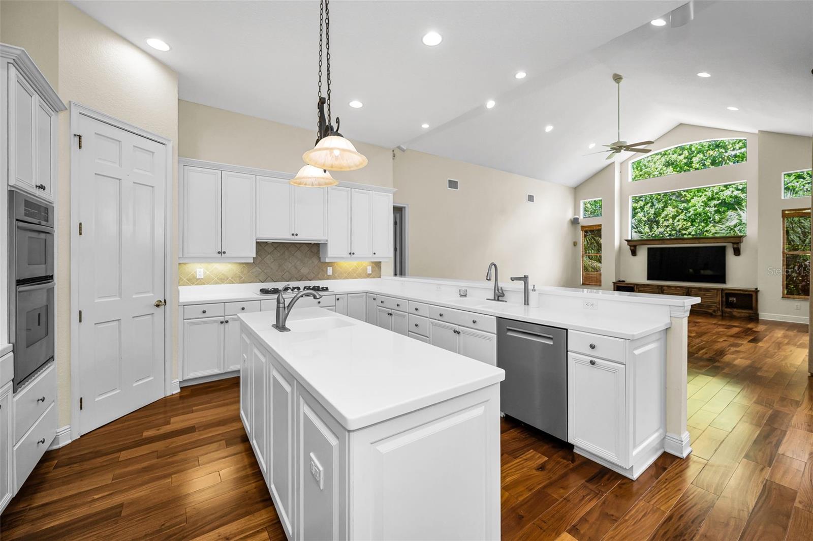 Image 14 of 62 For 2270 Christy Lane