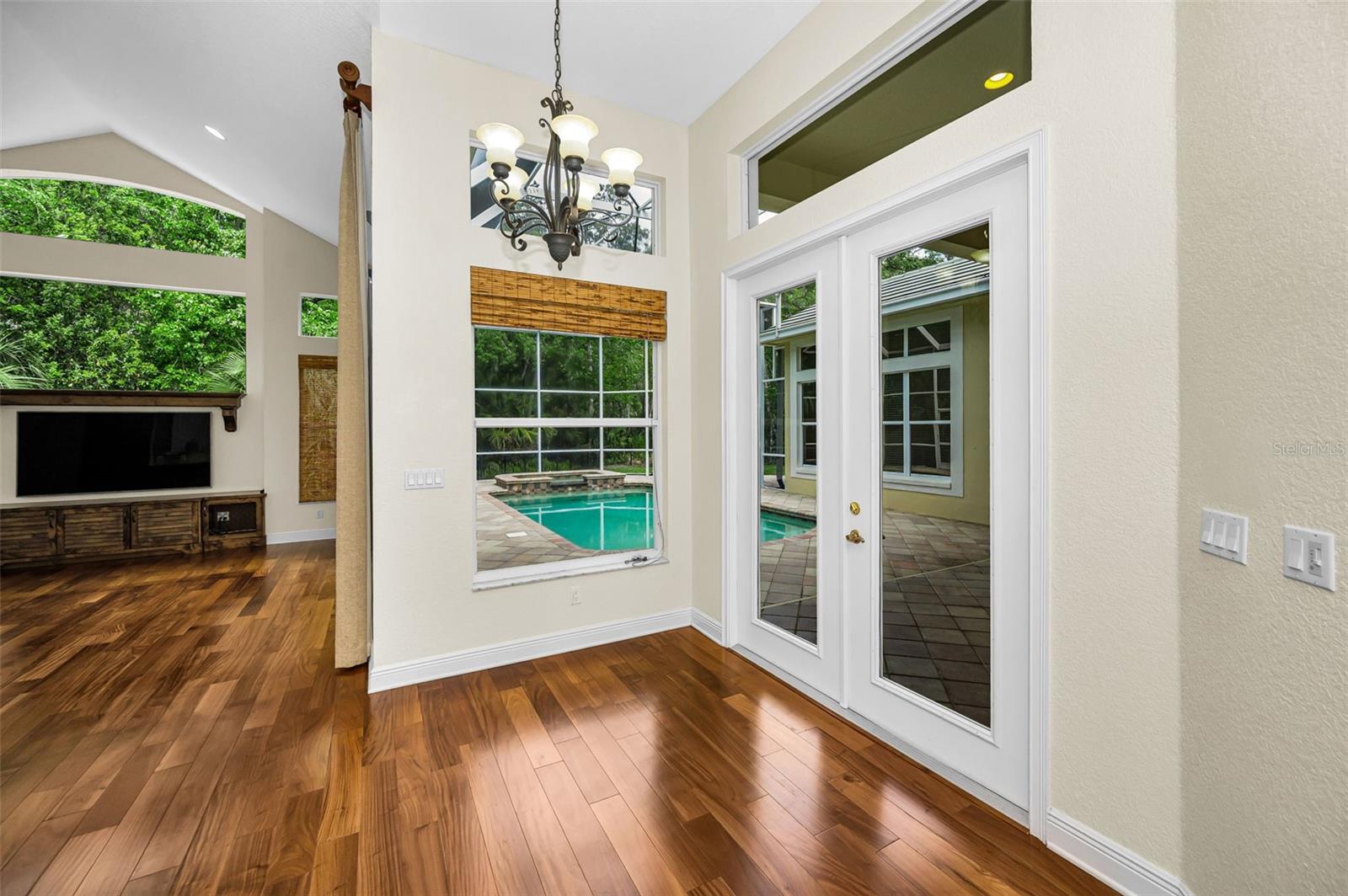 Image 15 of 62 For 2270 Christy Lane